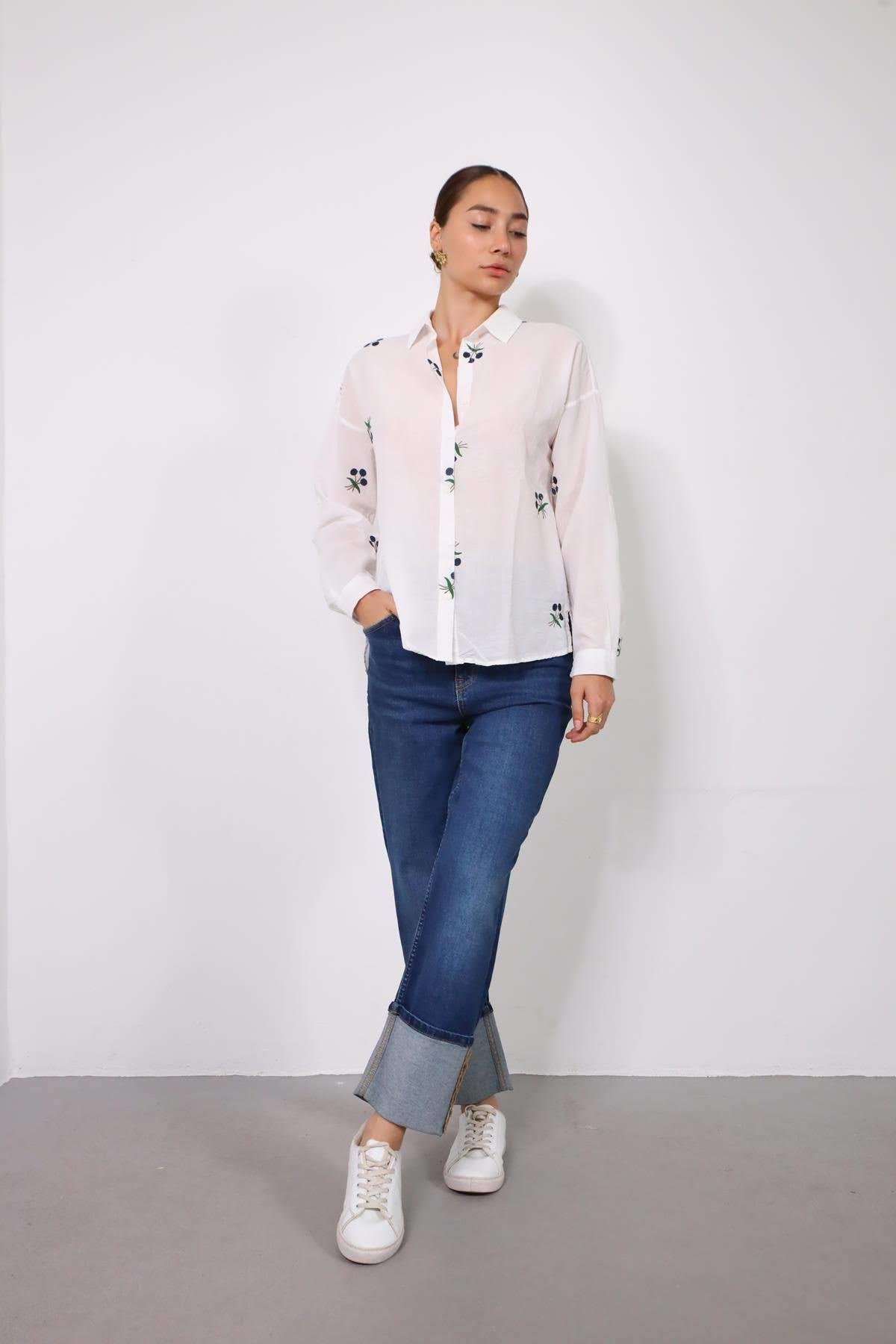 Beyaz Nakışlı Yakalı Gömlek - Şaman Butik Beyaz Nakışlı Yakalı Gömlek