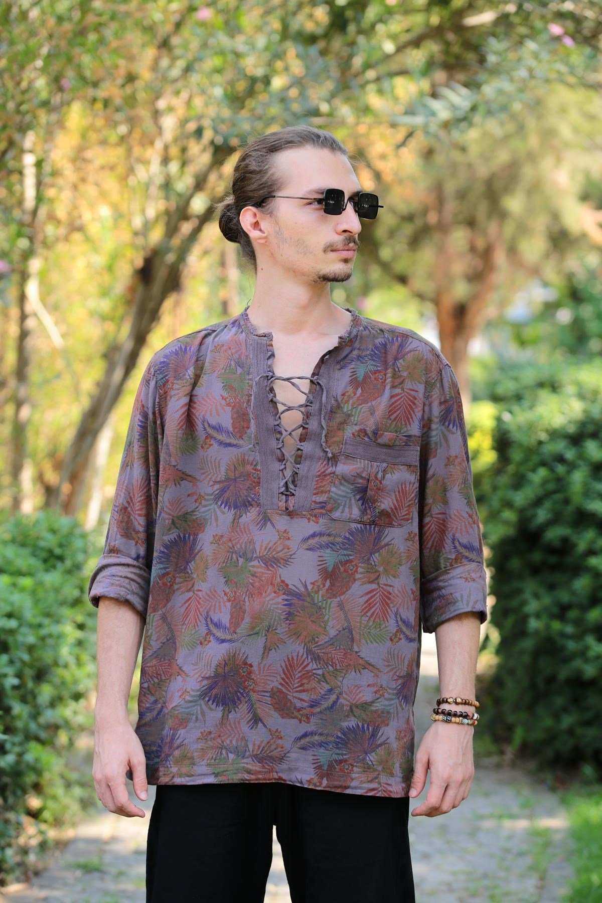 Koyu Kahverengi Desenli Yakası Bağcıklı Bohem Erkek Gömlek - Şaman Butik Koyu Kahverengi Desenli Yakası Bağcıklı Bohem Erkek Gömlek
