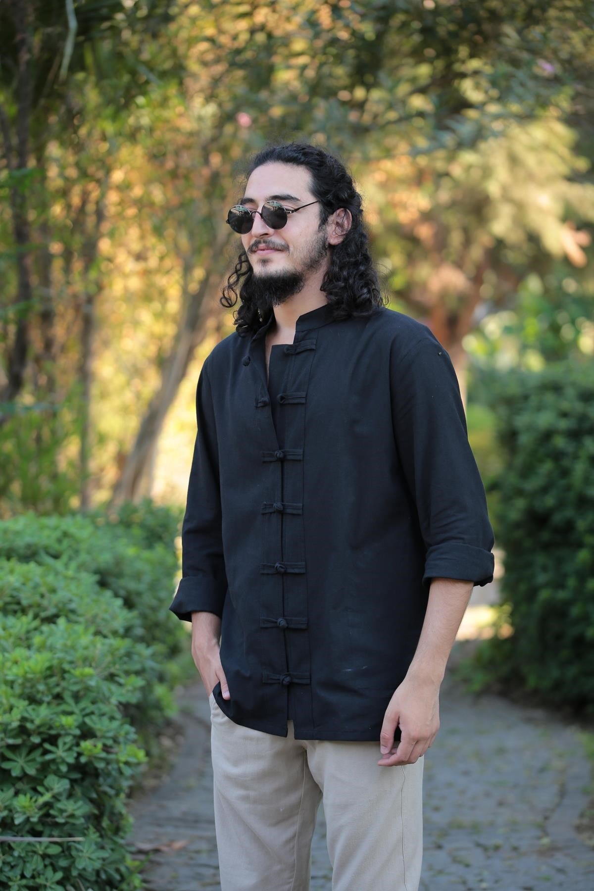  Siyah Hakim Yaka Düğüm Düğme Gömlek