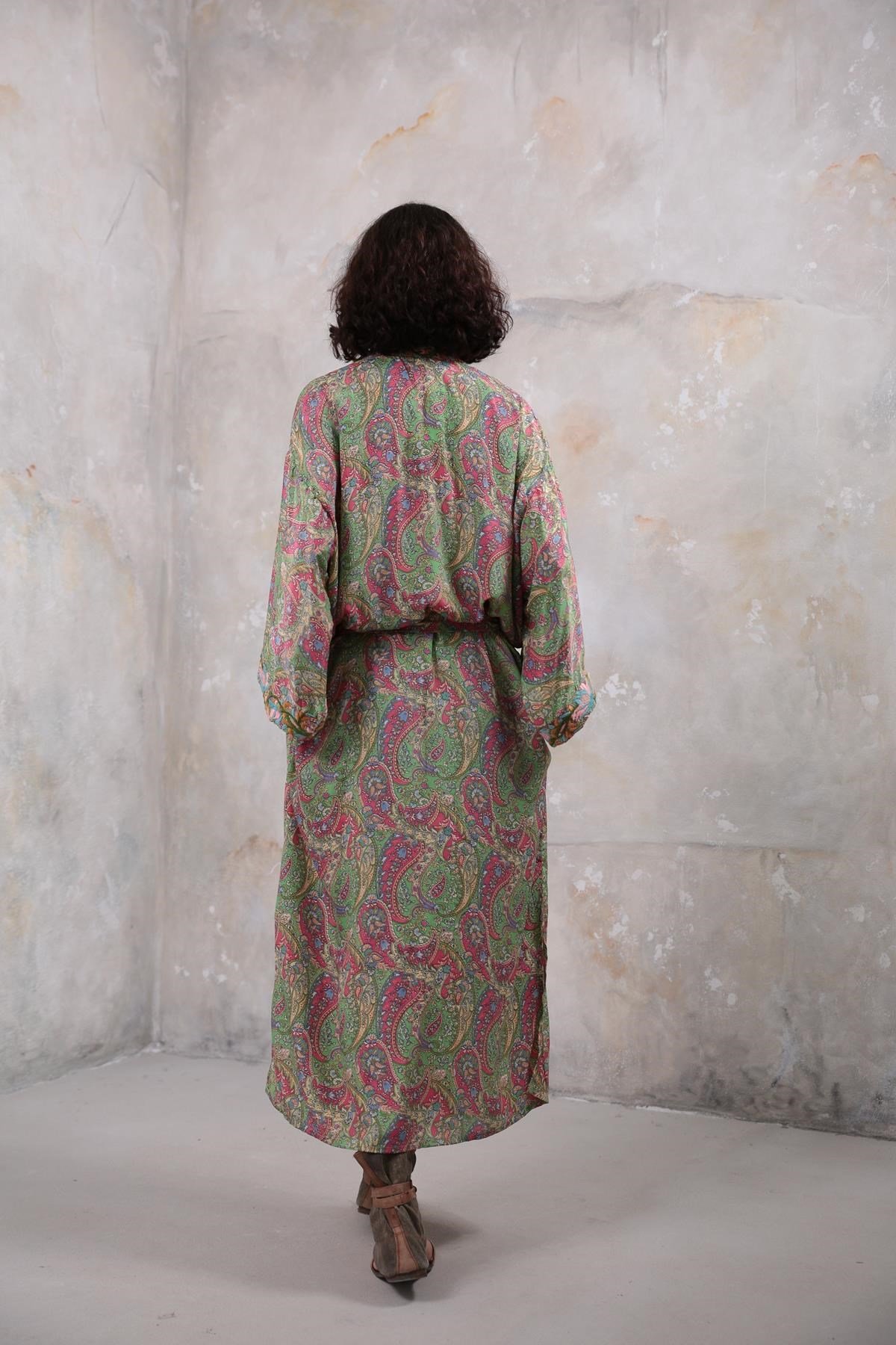 Açık Yeşil Desenli İşleme Detaylı Kimono - Şaman Butik Açık Yeşil Desenli İşleme Detaylı Kimono