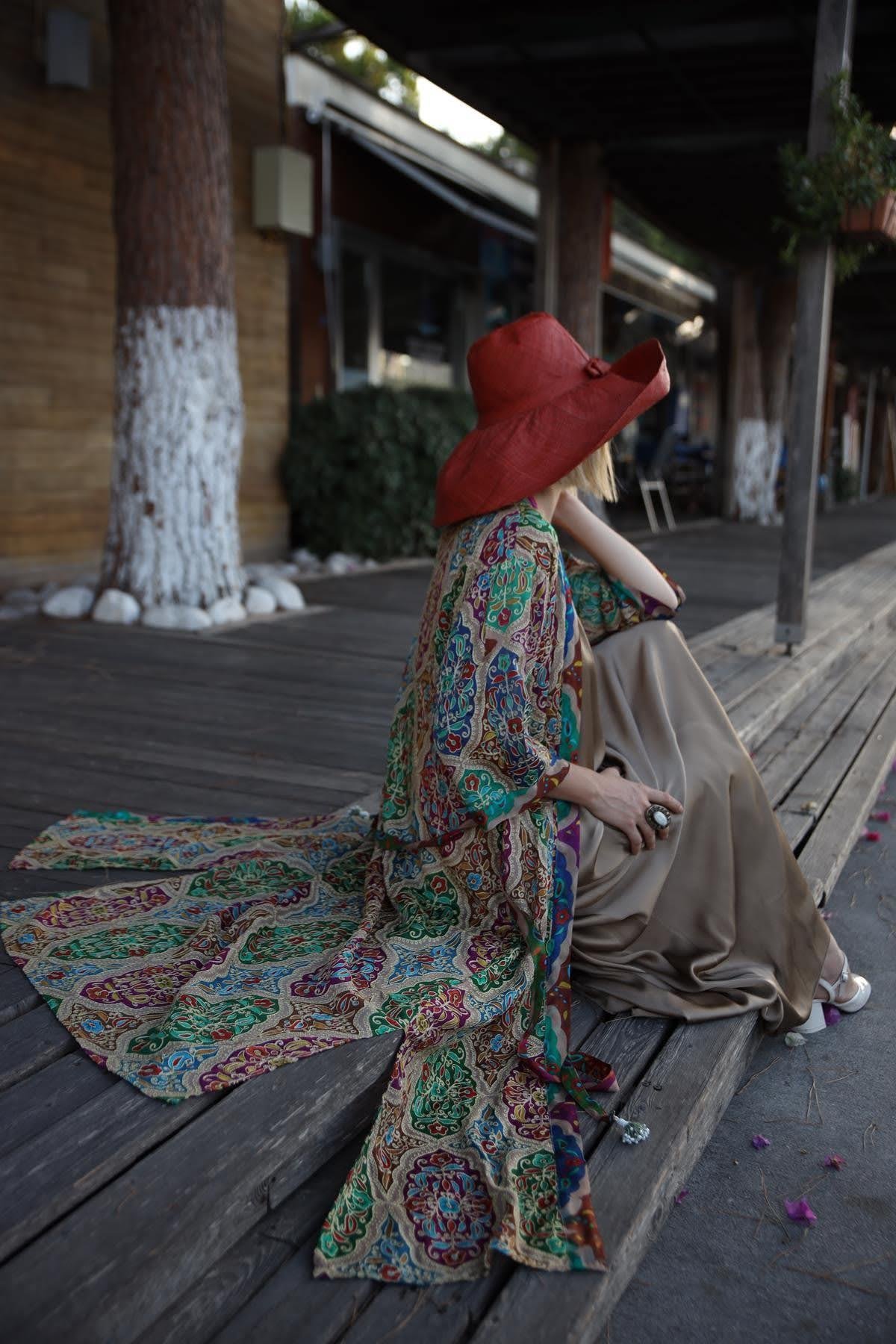  Bordo Rengi Gold İşlemeli Etnik İşlemeli Bohem Kaftan