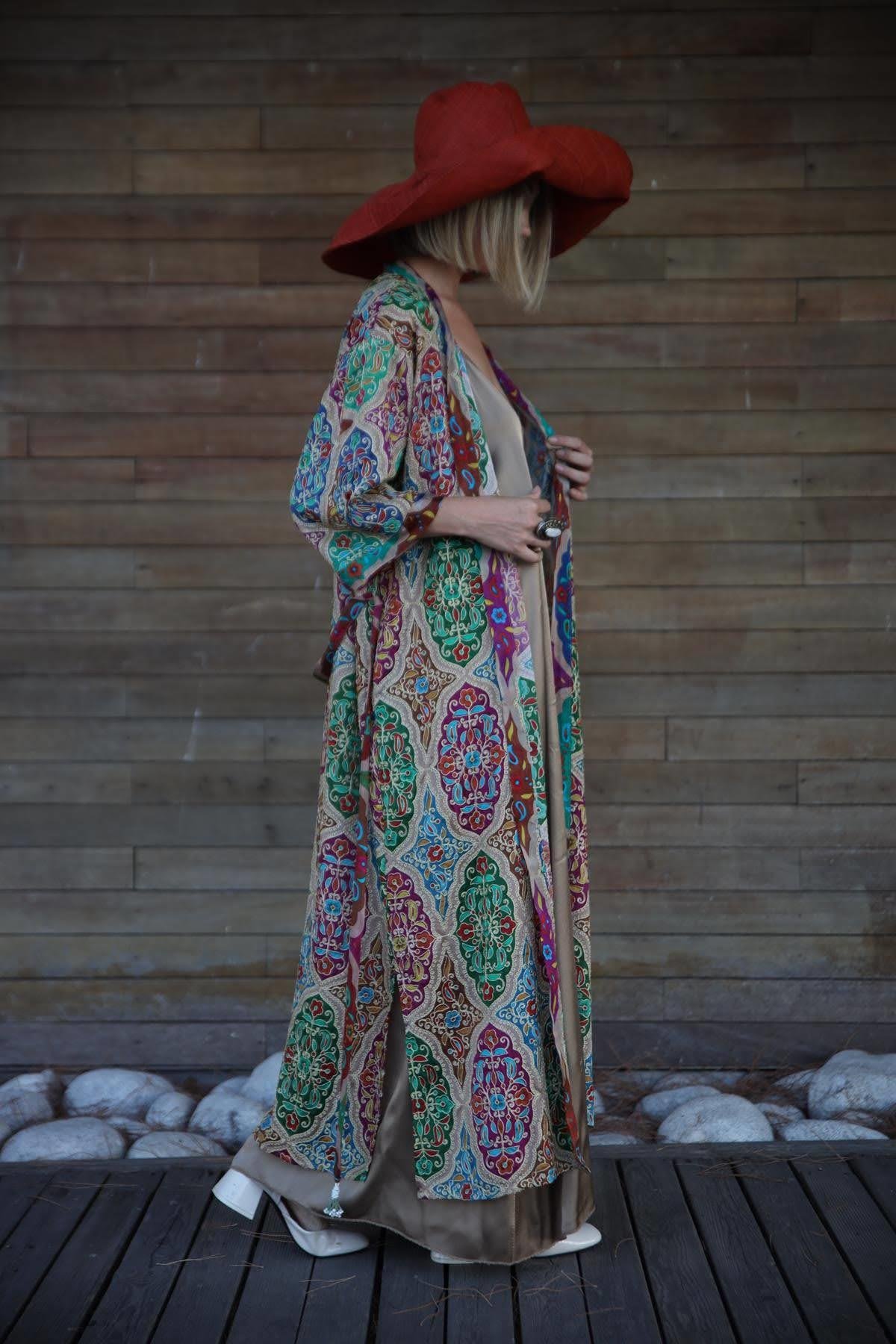  Bordo Rengi Gold İşlemeli Etnik İşlemeli Bohem Kaftan
