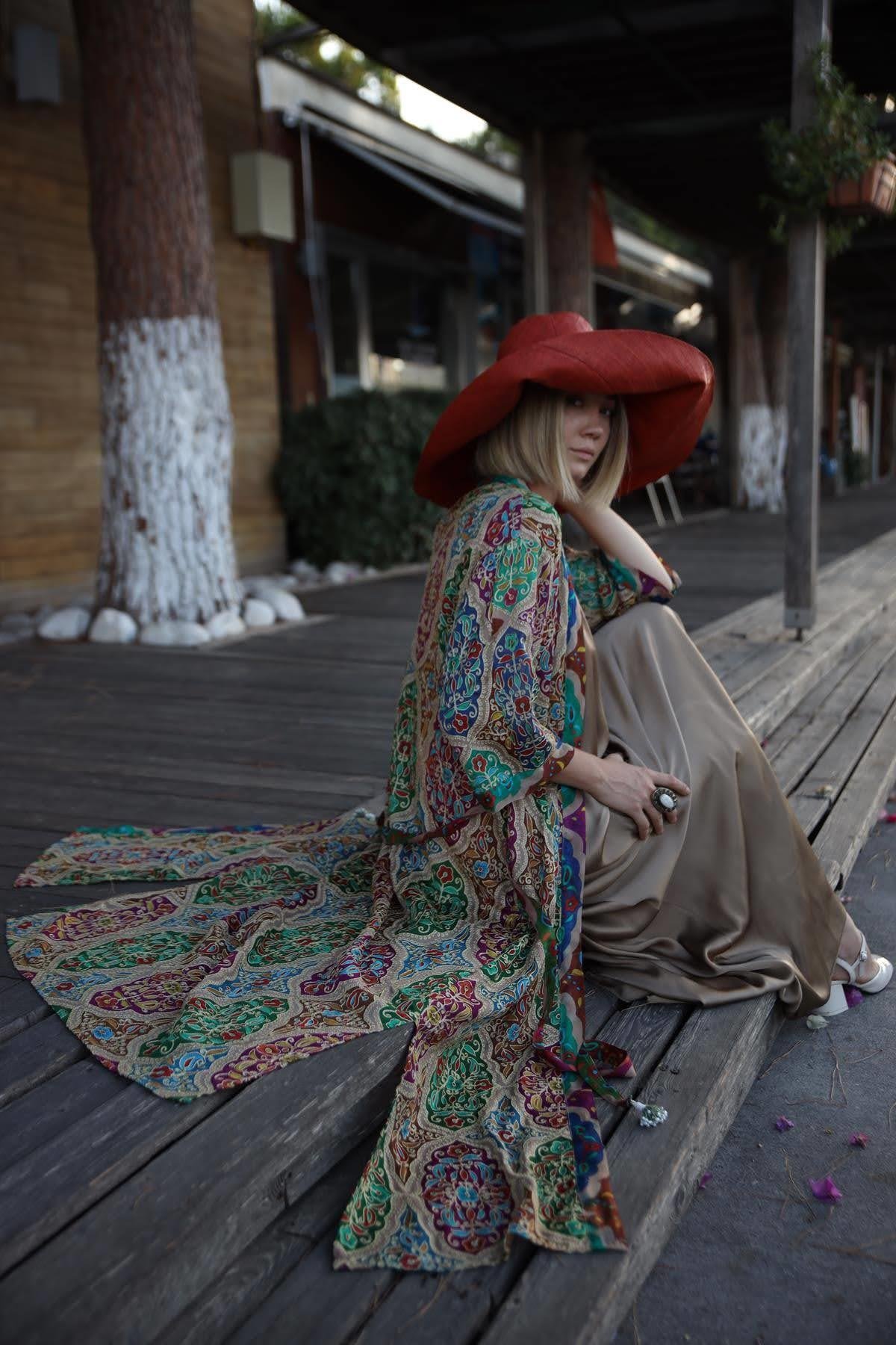  Bordo Rengi Gold İşlemeli Etnik İşlemeli Bohem Kaftan