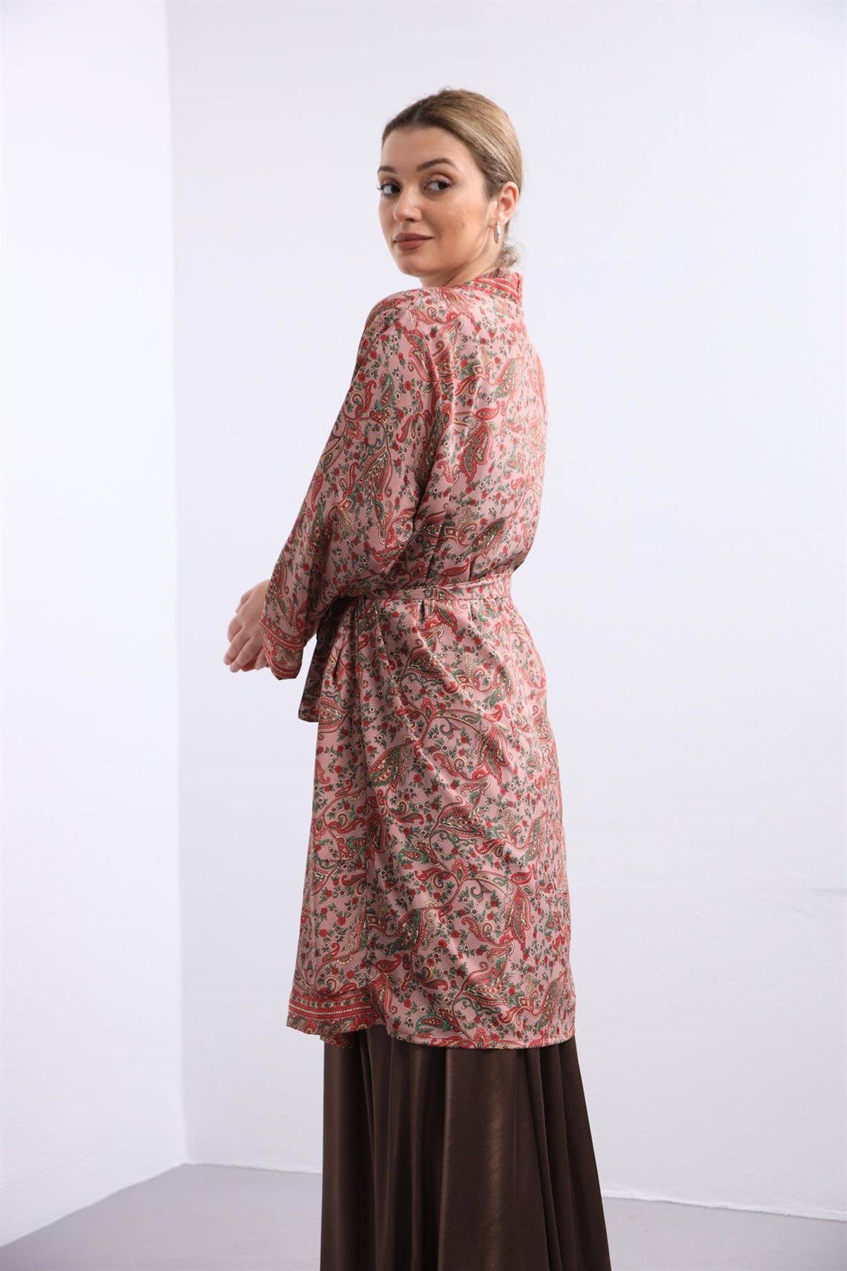 Gül Kurusu Desenli Kısa İpek Kimono - Şaman Butik - Bohem Giyim ve Aksesuar | Kadın & Erkek Gül Kurusu Desenli Kısa İpek Kimono