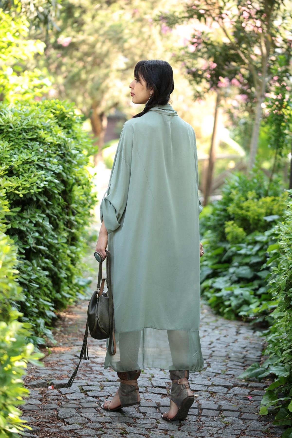  Haki Cepli İpek Detaylı Kaftan