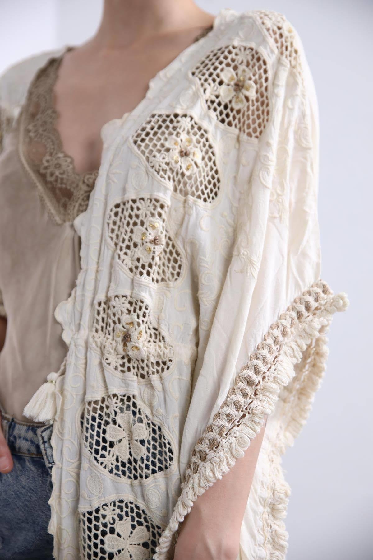 Krem Rengi Güpürlü Bohem Kaftan - Şaman Butik Krem Rengi Güpürlü Bohem Kaftan