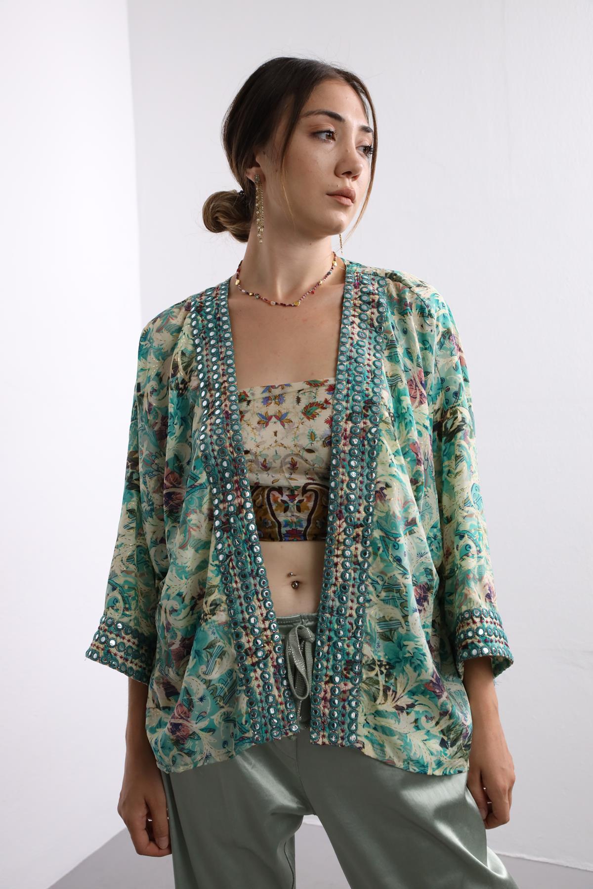  Mint Yeşili Aynalı İşlemeli Kısa Kimono