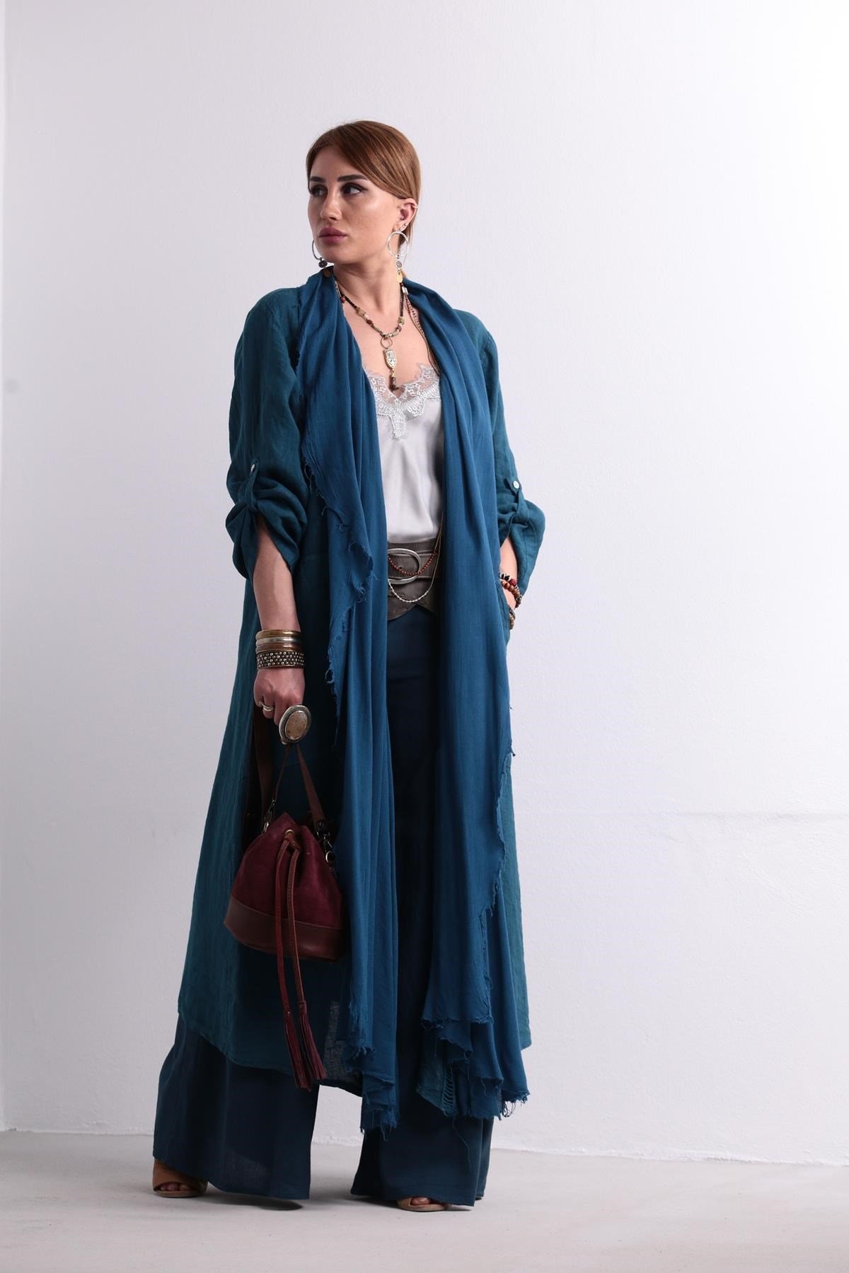 Petrol Mavisi Sırt Detaylı Keten Kaftan - Şaman Butik Petrol Mavisi Sırt Detaylı Keten Kaftan