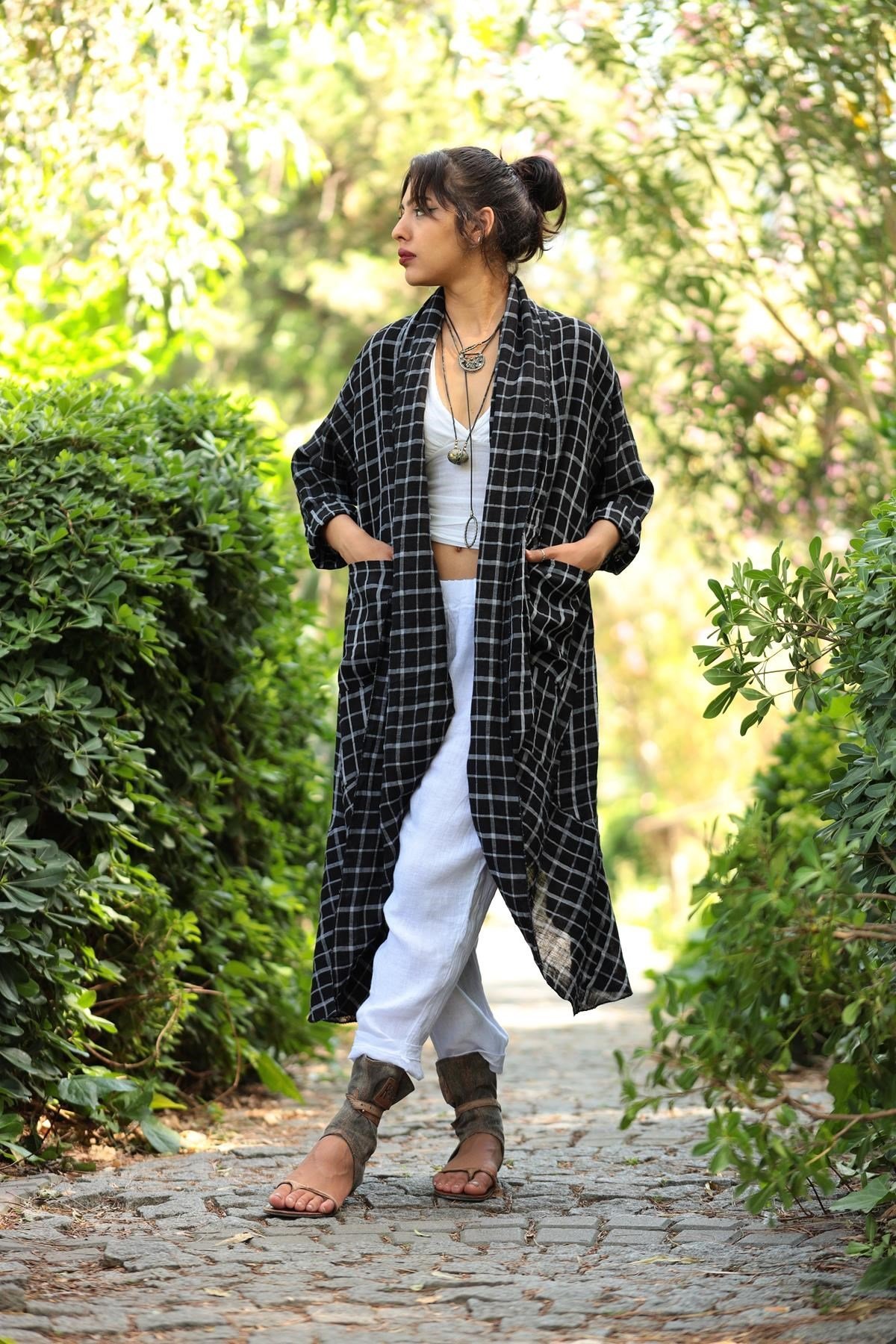 Siyah Kareli Cepli Keten Kaftan - Şaman Butik Siyah Kareli Cepli Keten Kaftan