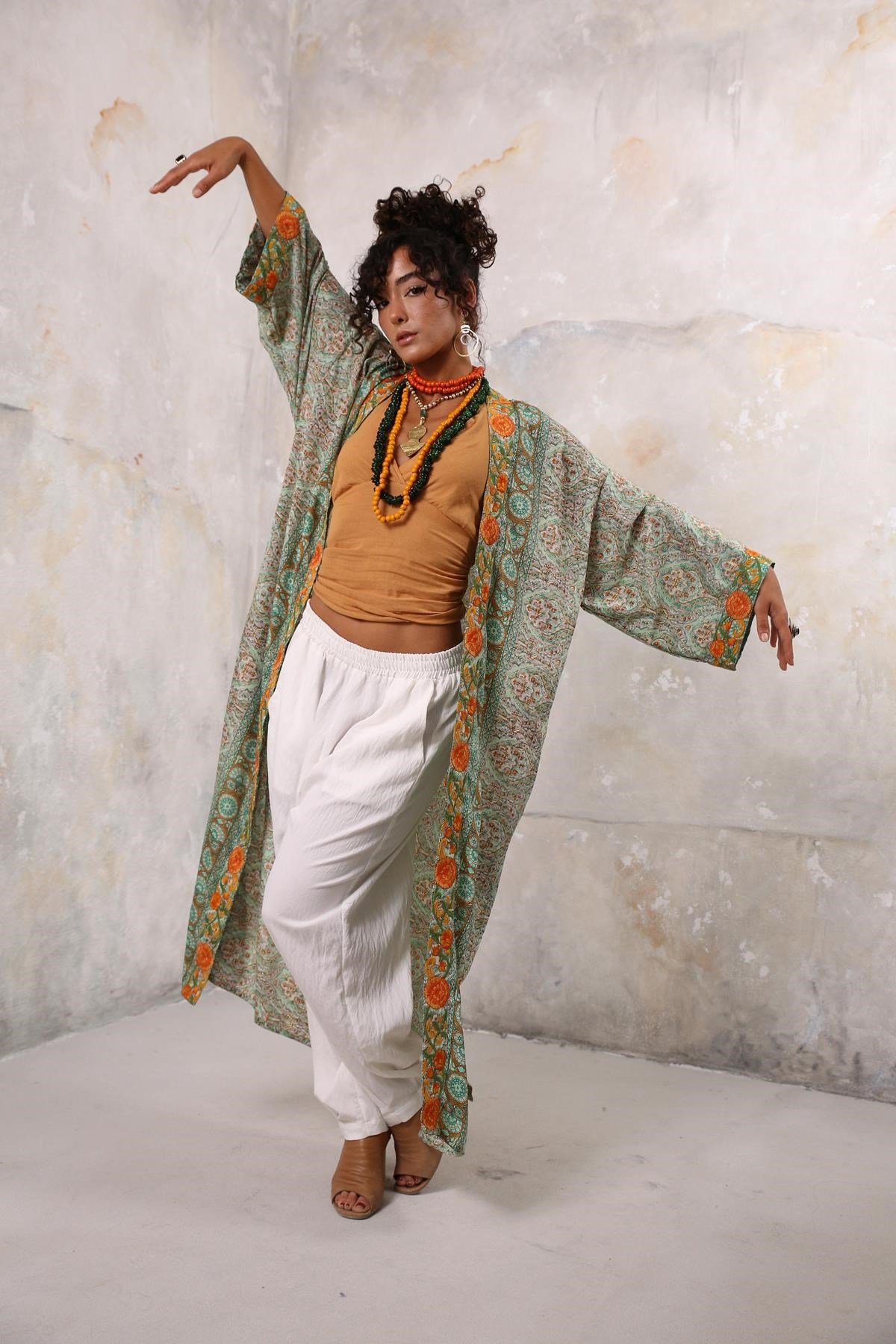 Yeşil Desenli İşleme Detaylı Kimono - Şaman Butik Yeşil Desenli İşleme Detaylı Kimono