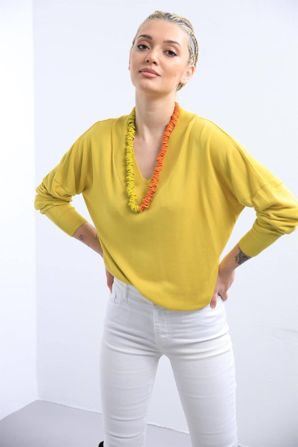 Hardal V Yaka Triko Kazak - Şaman Butik Hardal V Yaka Triko Kazak