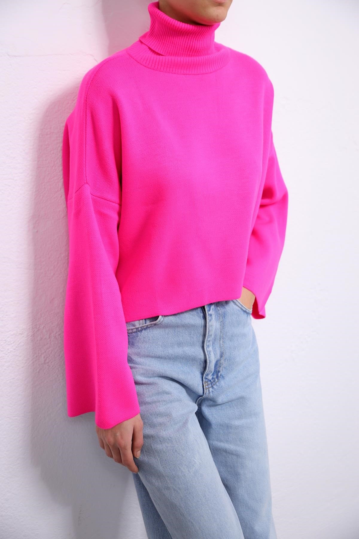 Pink Turtleneck Wide Sleeve Loose Knitwear Pullover - Saman Butik | Shop Online Pink Turtleneck Wide Sleeve Loose Knitwear Pullover