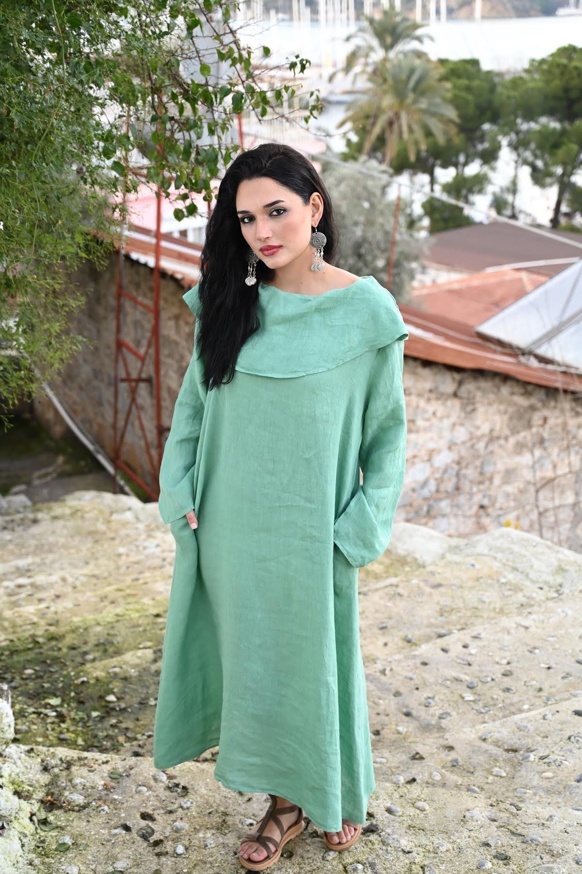Mint Yeşili Degaje Yaka Keten Elbise