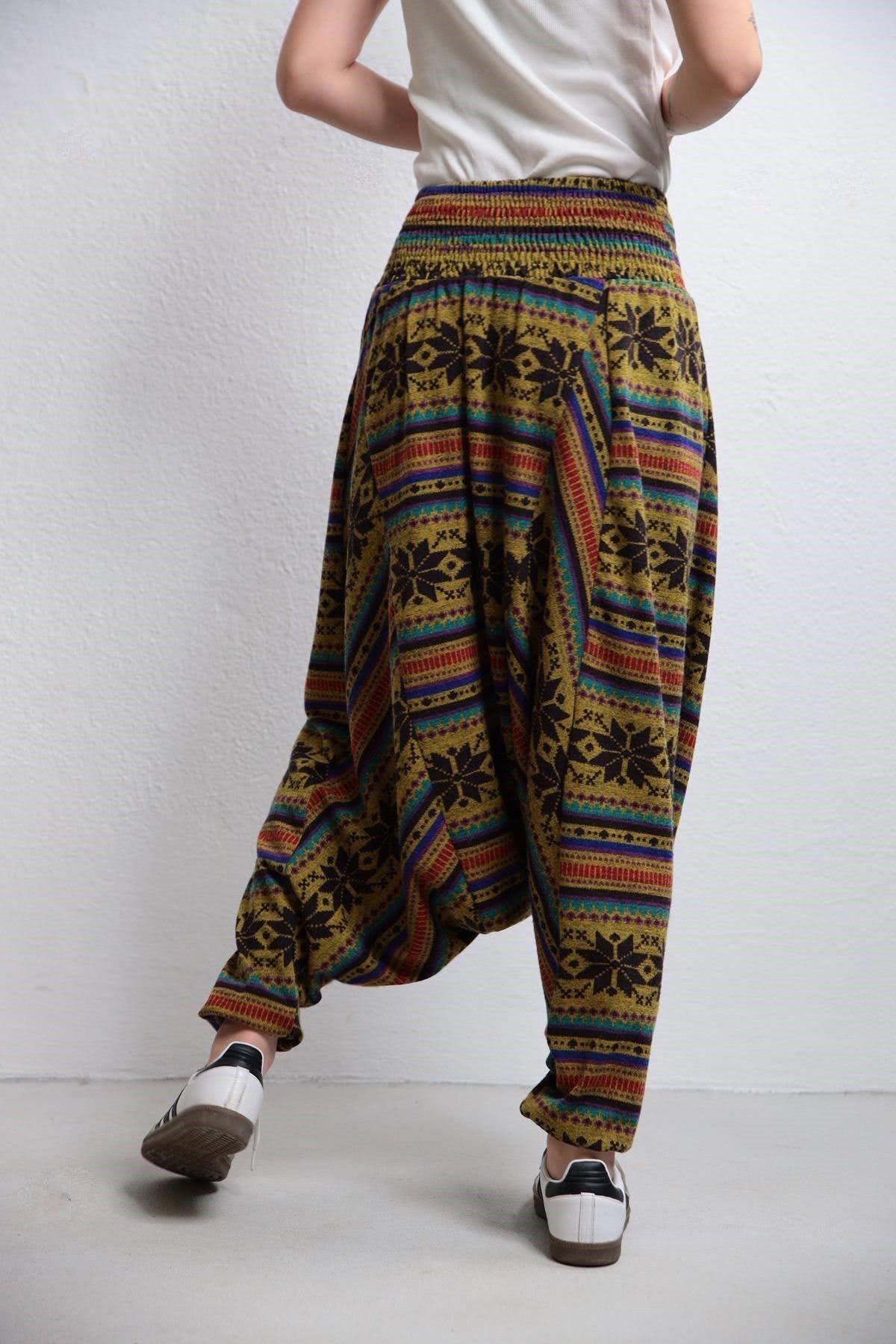  Hardal Rengi Kilim Desenli Gipe Bel Detaylı Kışlık Şalvar Pantolon