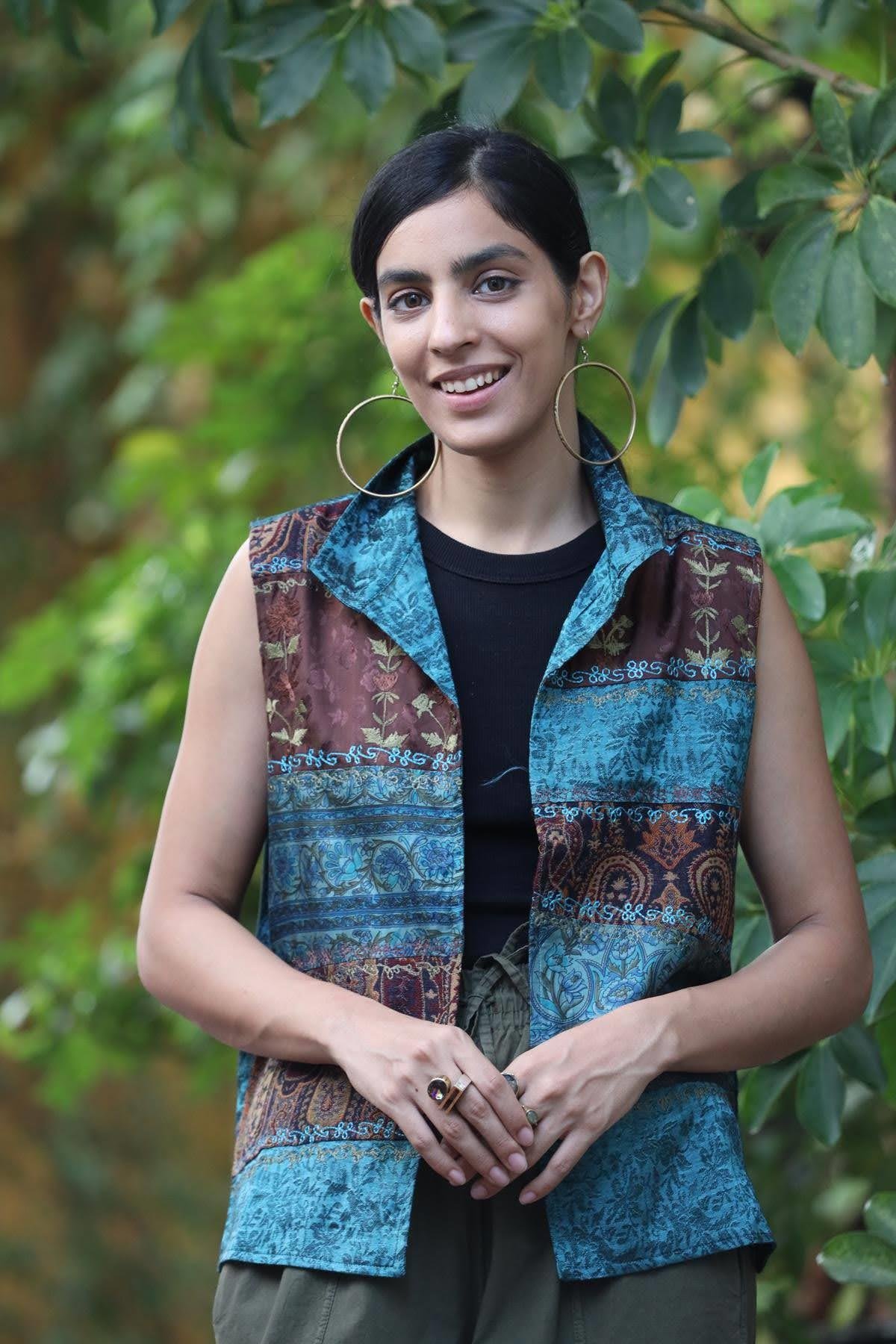 Petrol Mavisi Patchwork Desenli Yelek