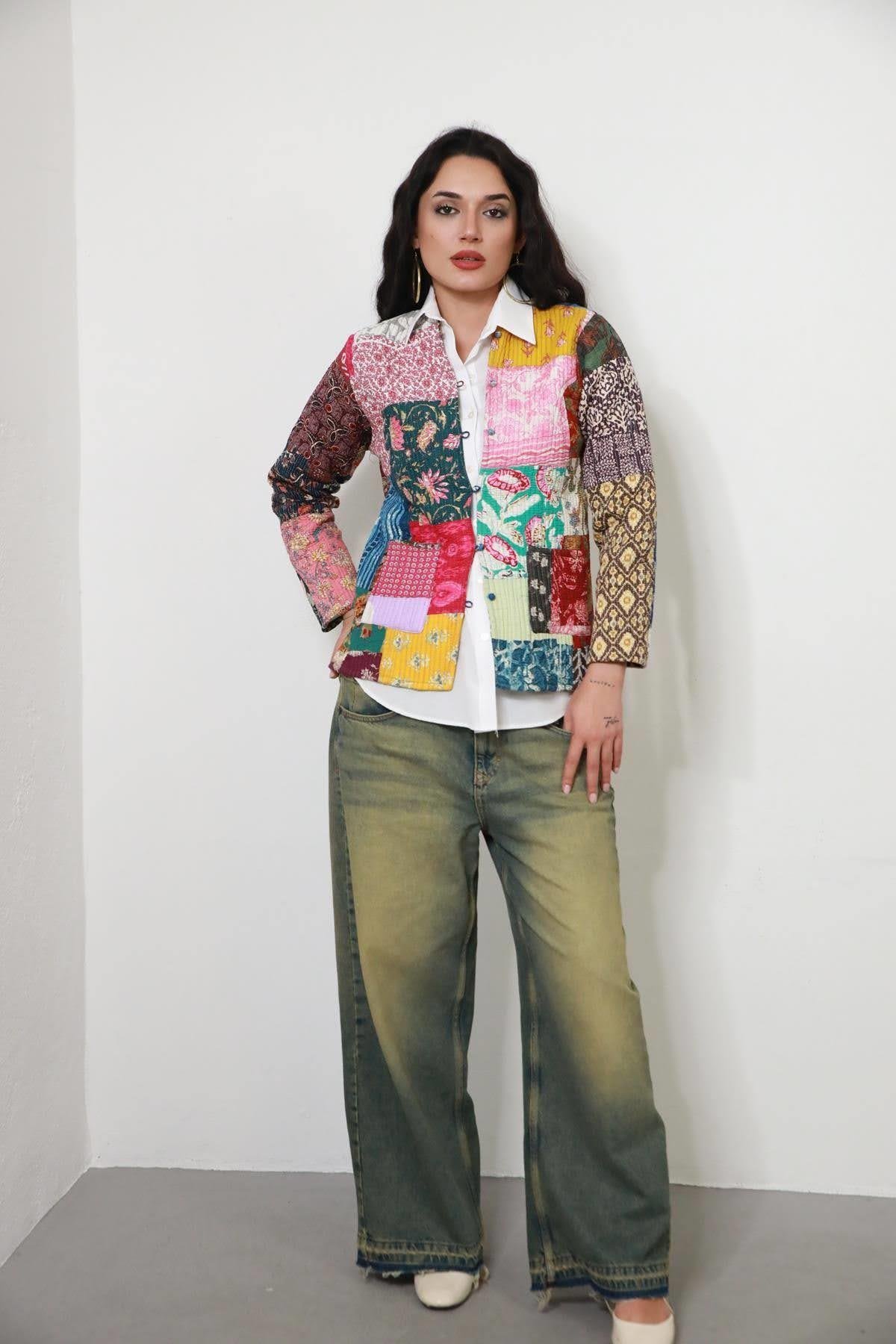 Renkli Patchwork Desenli Çift Taraflı Kapitone Ceket