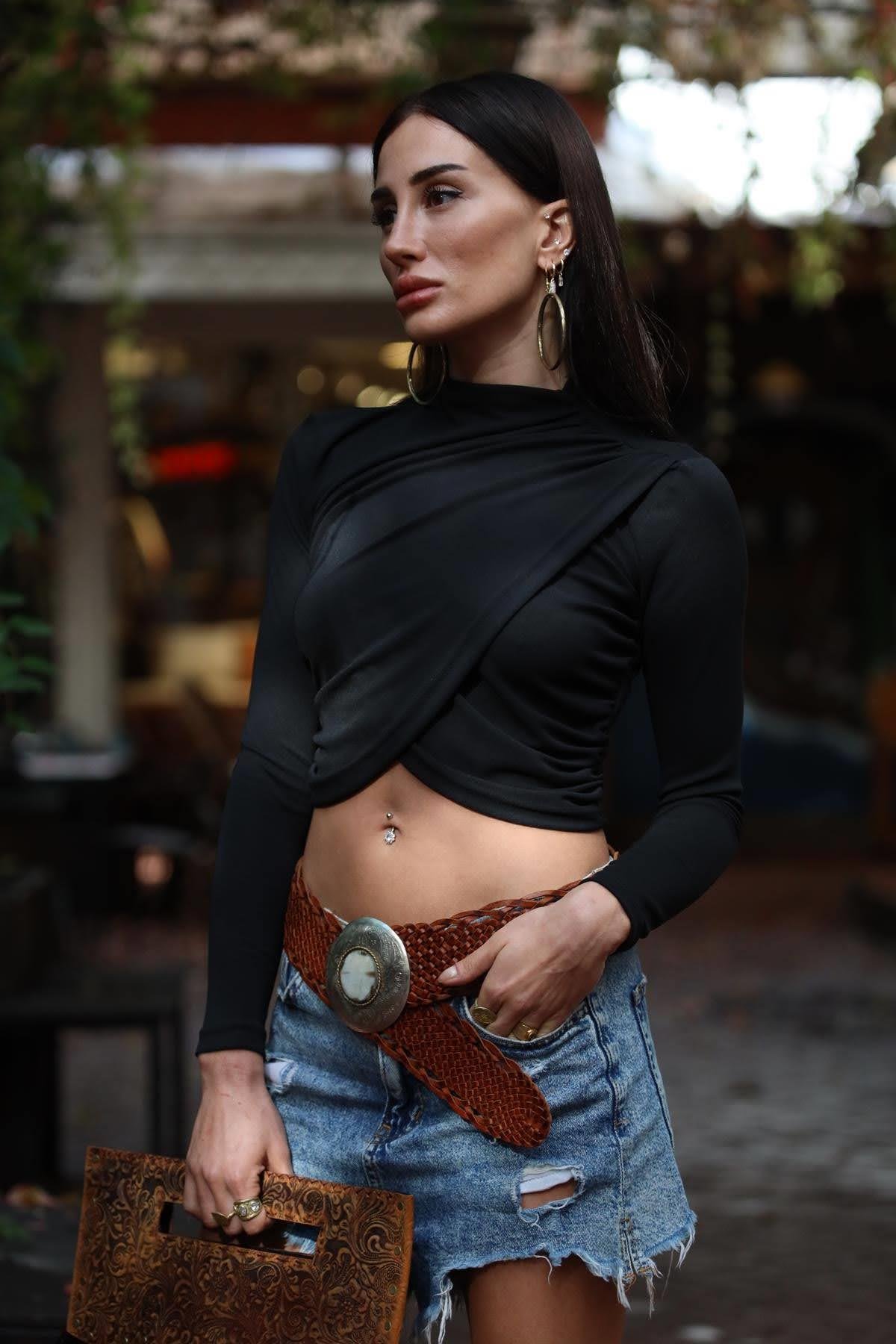 Siyah Bisiklet Yaka Drapeli Body
