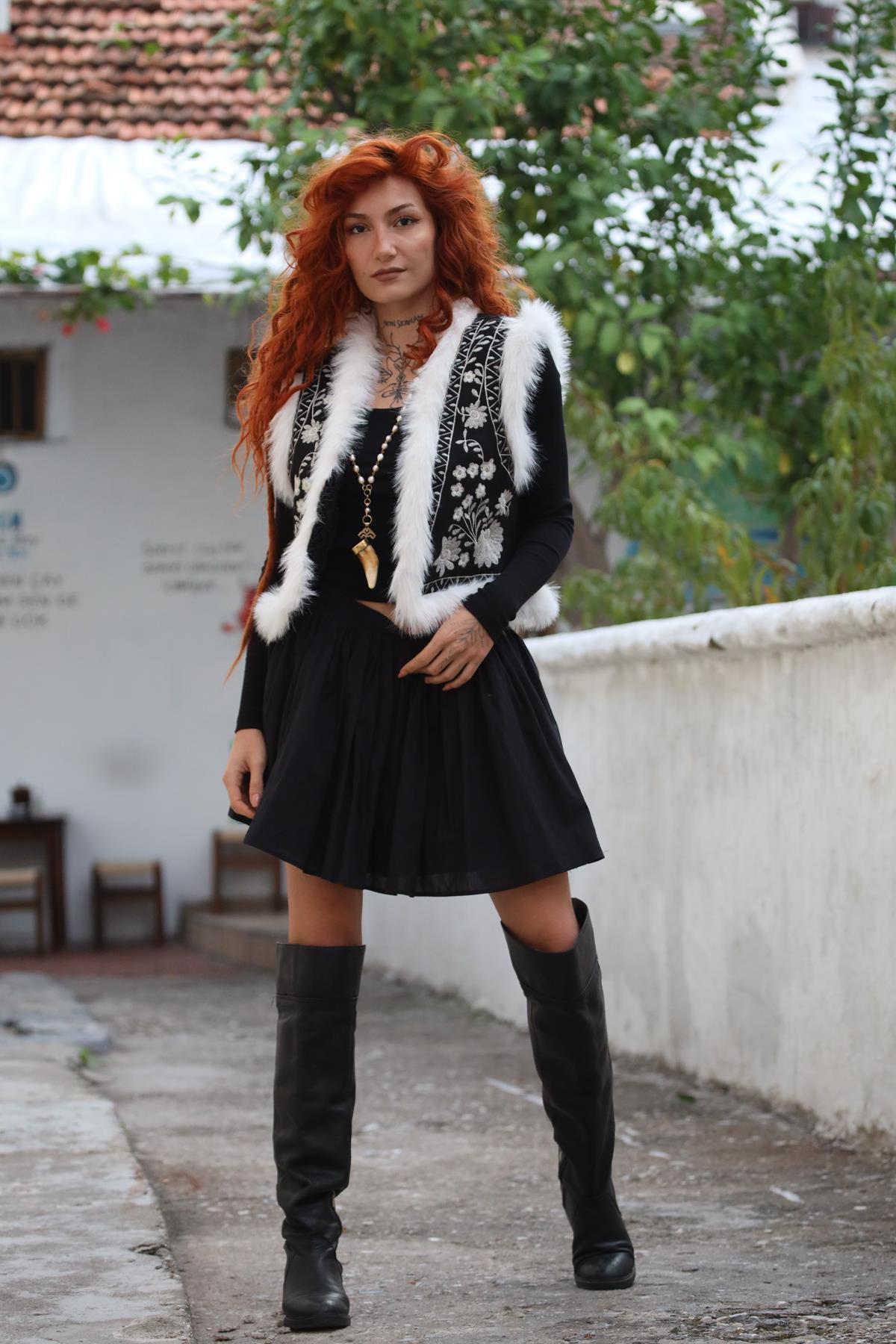 Siyah Volanlı Mini Etek