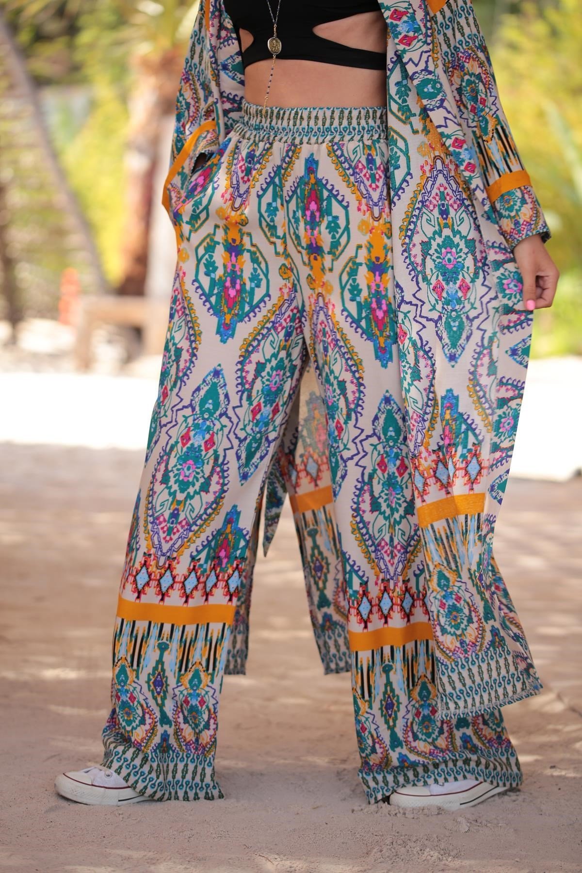 Krem Rengi Desenli Kimono Pantolon Takım - Şaman Butik Krem Rengi Desenli Kimono Pantolon Takım