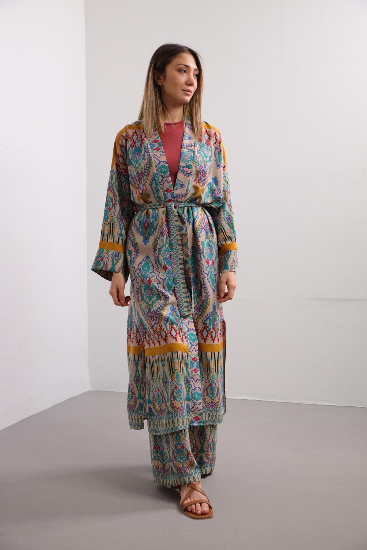 Krem Rengi Desenli Kimono Pantolon Takım - Şaman Butik - Bohem Giyim ve Aksesuar | Kadın & Erkek Krem Rengi Desenli Kimono Pantolon Takım