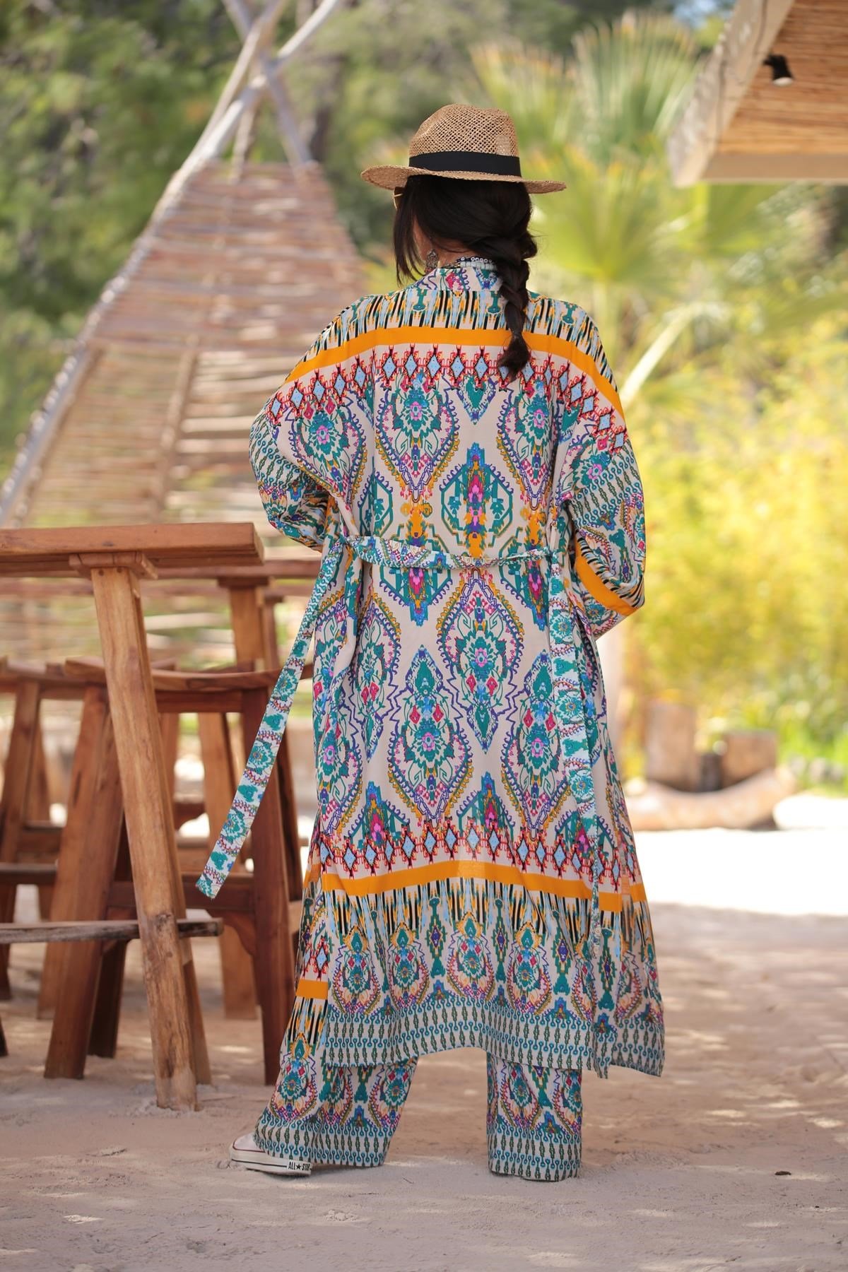 Krem Rengi Desenli Kimono Pantolon Takım - Şaman Butik Krem Rengi Desenli Kimono Pantolon Takım