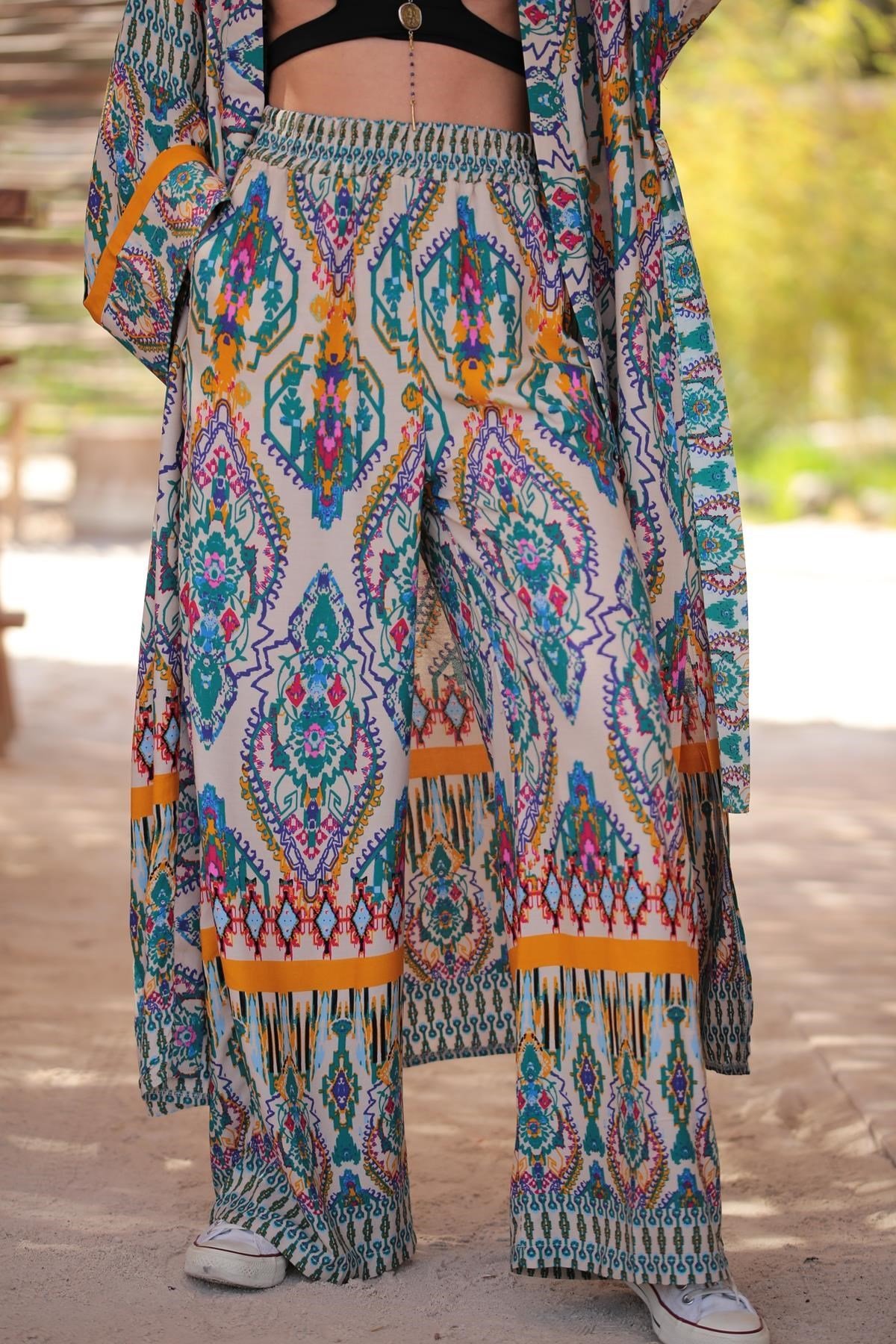 Krem Rengi Desenli Kimono Pantolon Takım - Şaman Butik Krem Rengi Desenli Kimono Pantolon Takım