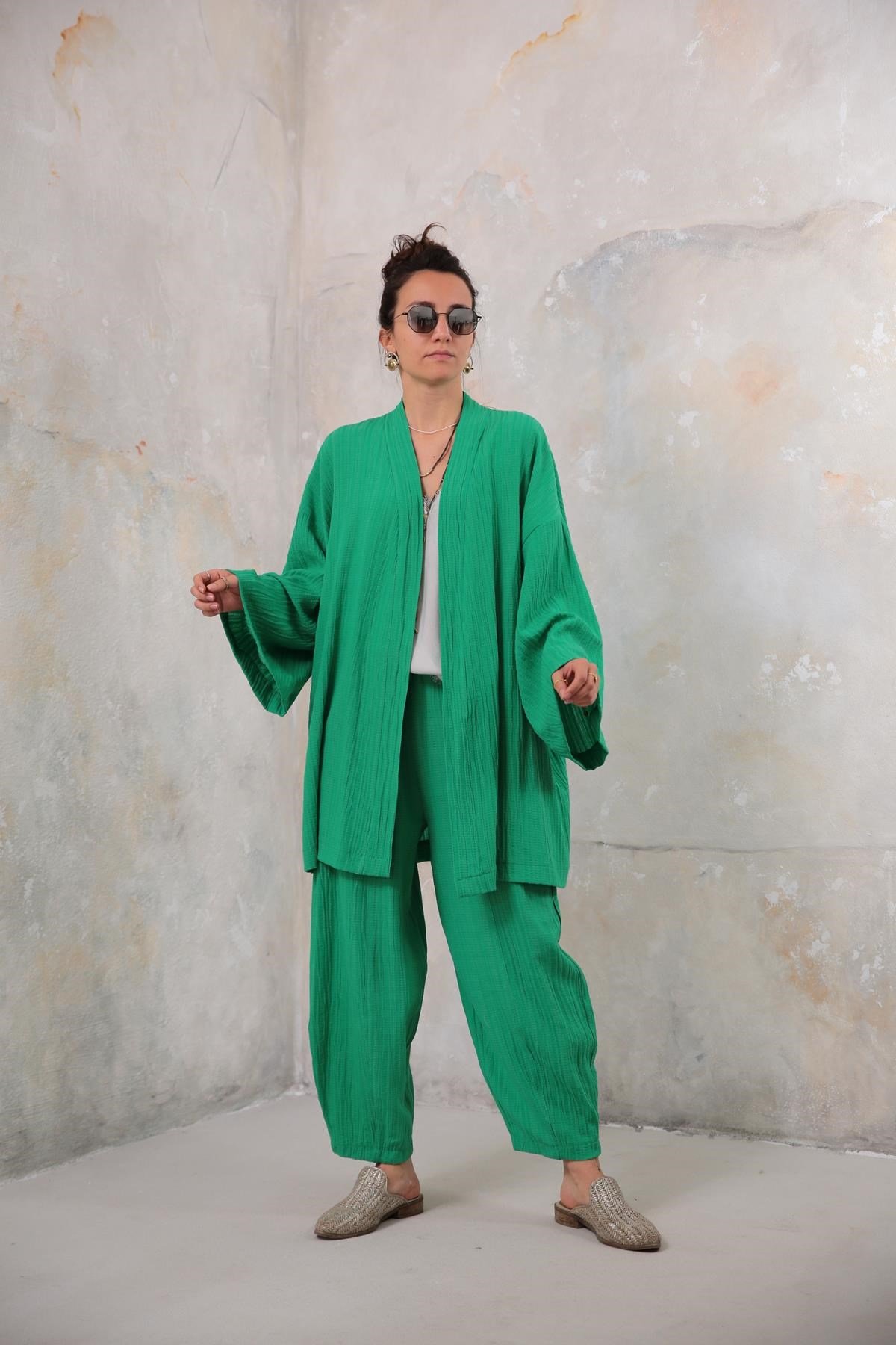 Yeşil Gofre Kimono Pantolon Takım - Şaman Butik Yeşil Gofre Kimono Pantolon Takım