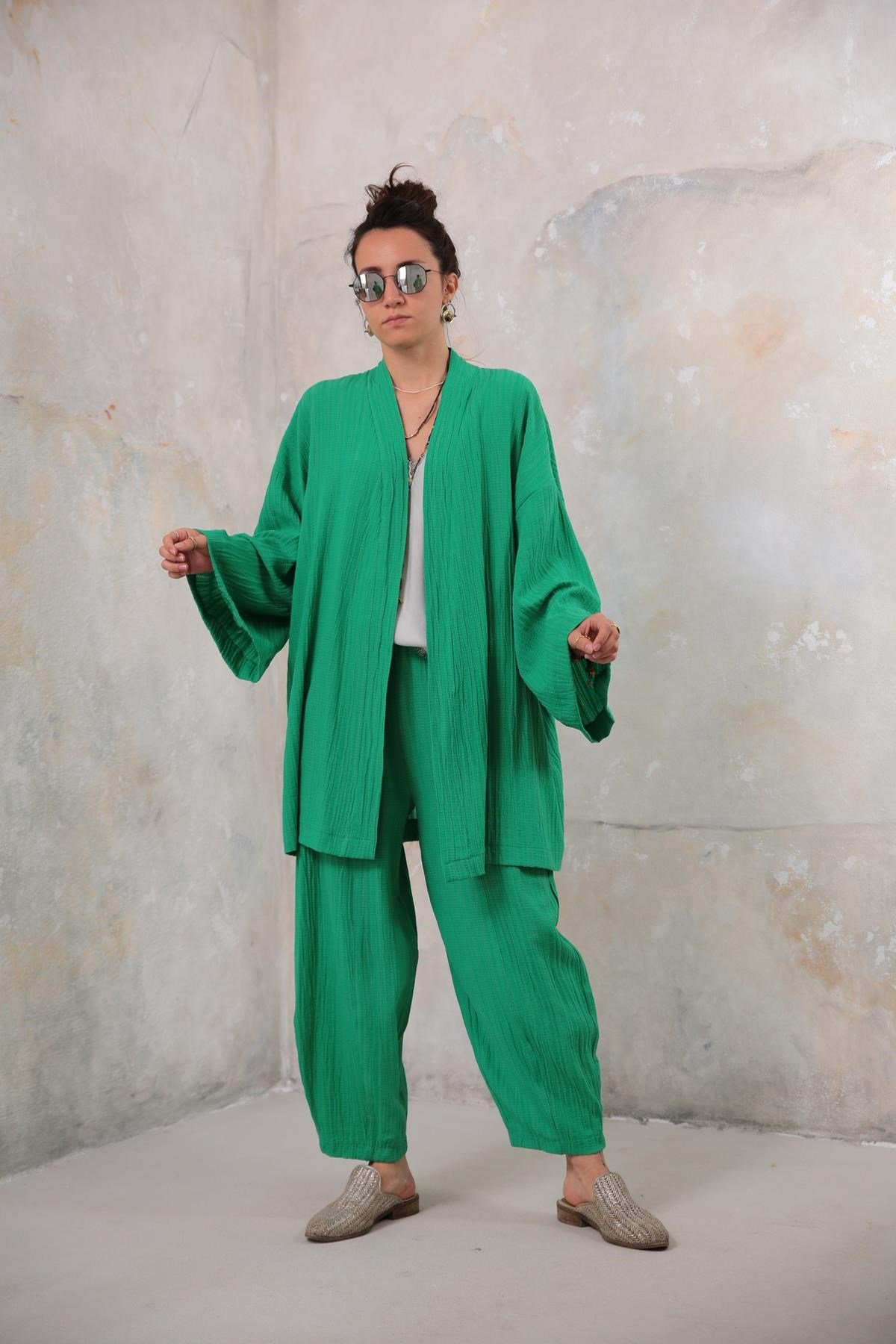 Yeşil Gofre Kimono Pantolon Takım - Şaman Butik Yeşil Gofre Kimono Pantolon Takım