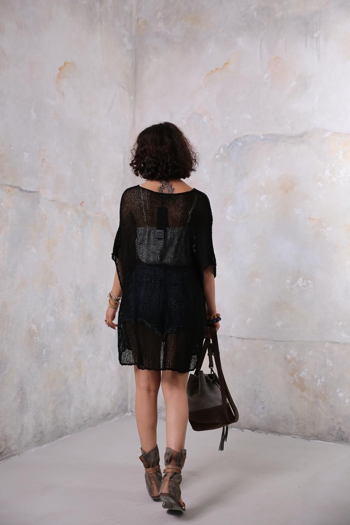 Siyah Tek Düğme Judith Merserize Tunik - Şaman Butik Siyah Tek Düğme Judith Merserize Tunik