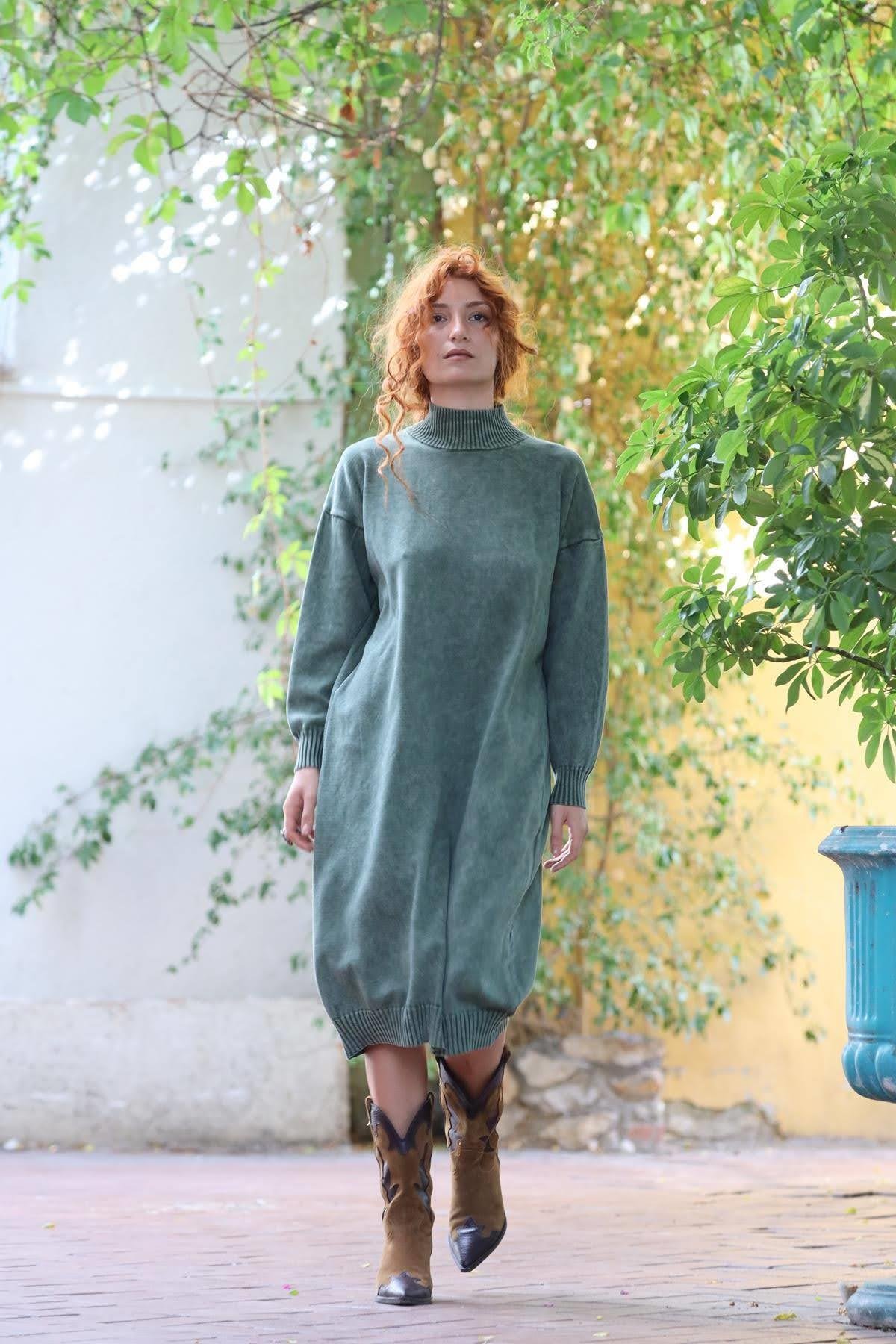 Yeşil Yarım Balıkçı Yıkamalı Oversize Triko Elbise