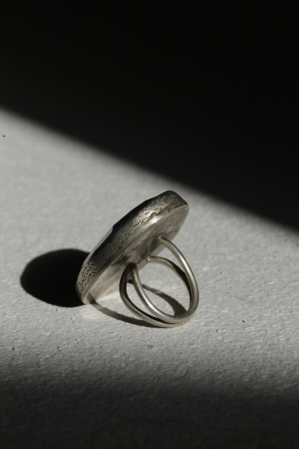Doğal Taşlı Gümüş Kaplama Tasarım Oval Yüzük - Şaman Butik Doğal Taşlı Gümüş Kaplama Tasarım Oval Yüzük
