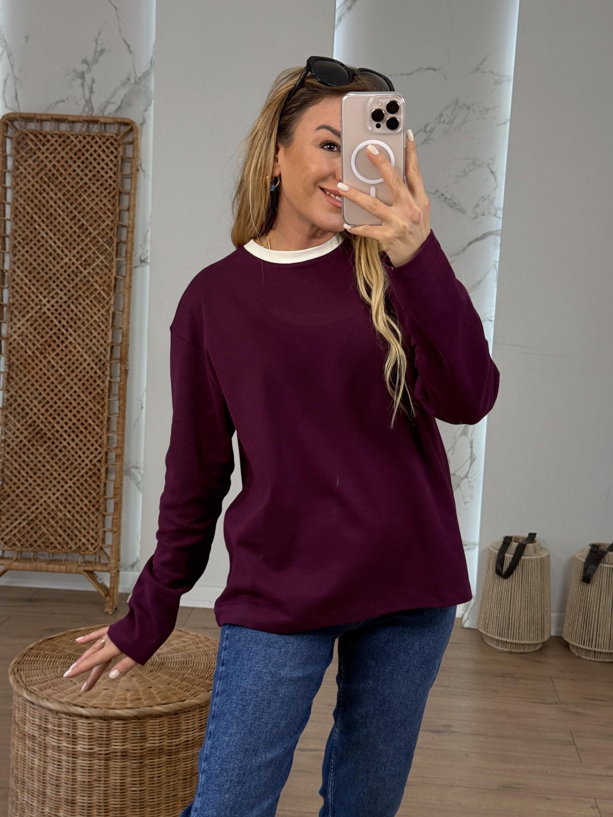 Crew Neck Two-Tone Thin Sweatshirt Burgundy