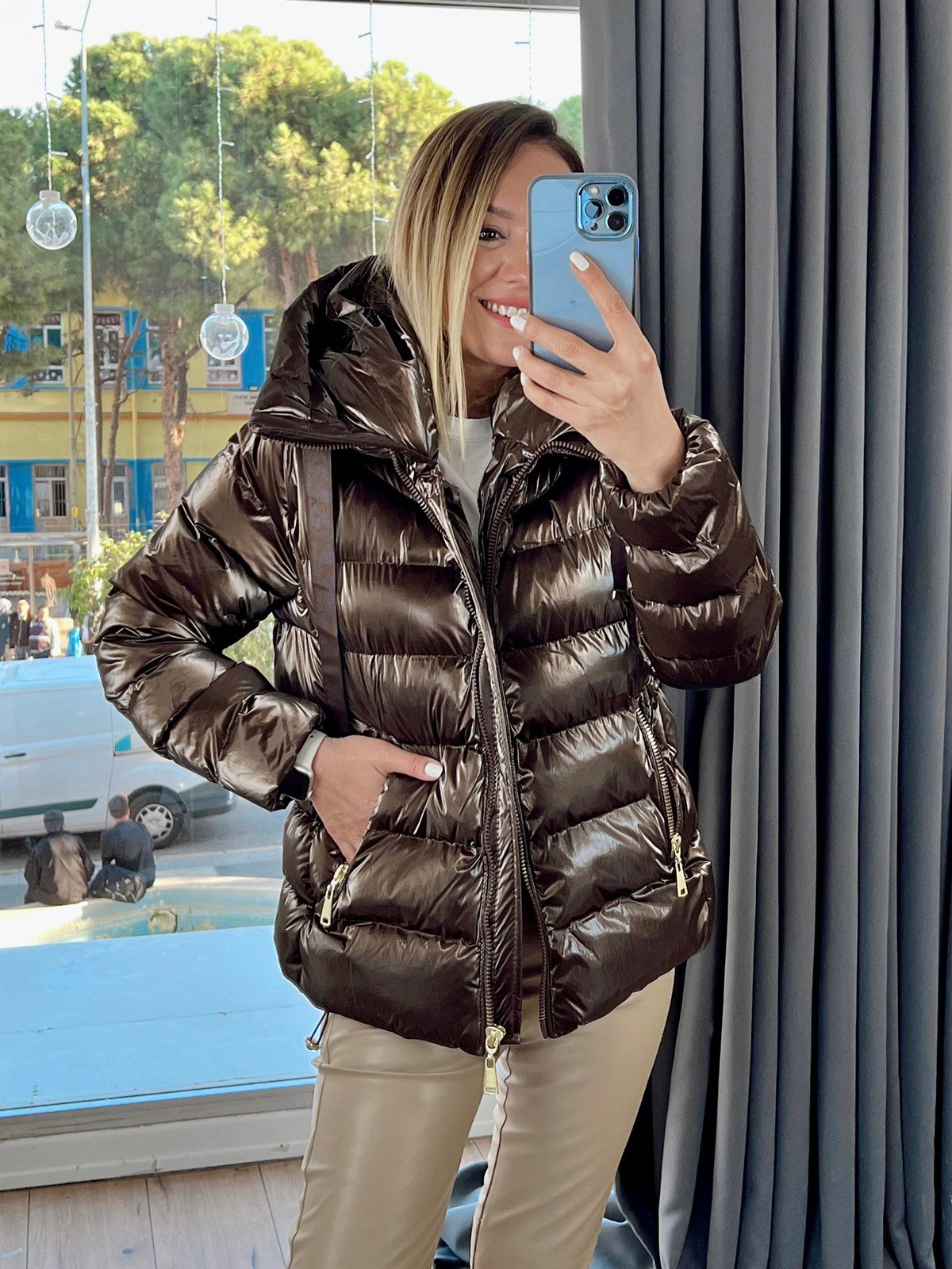 İçi Leoparlı Parlak Mont