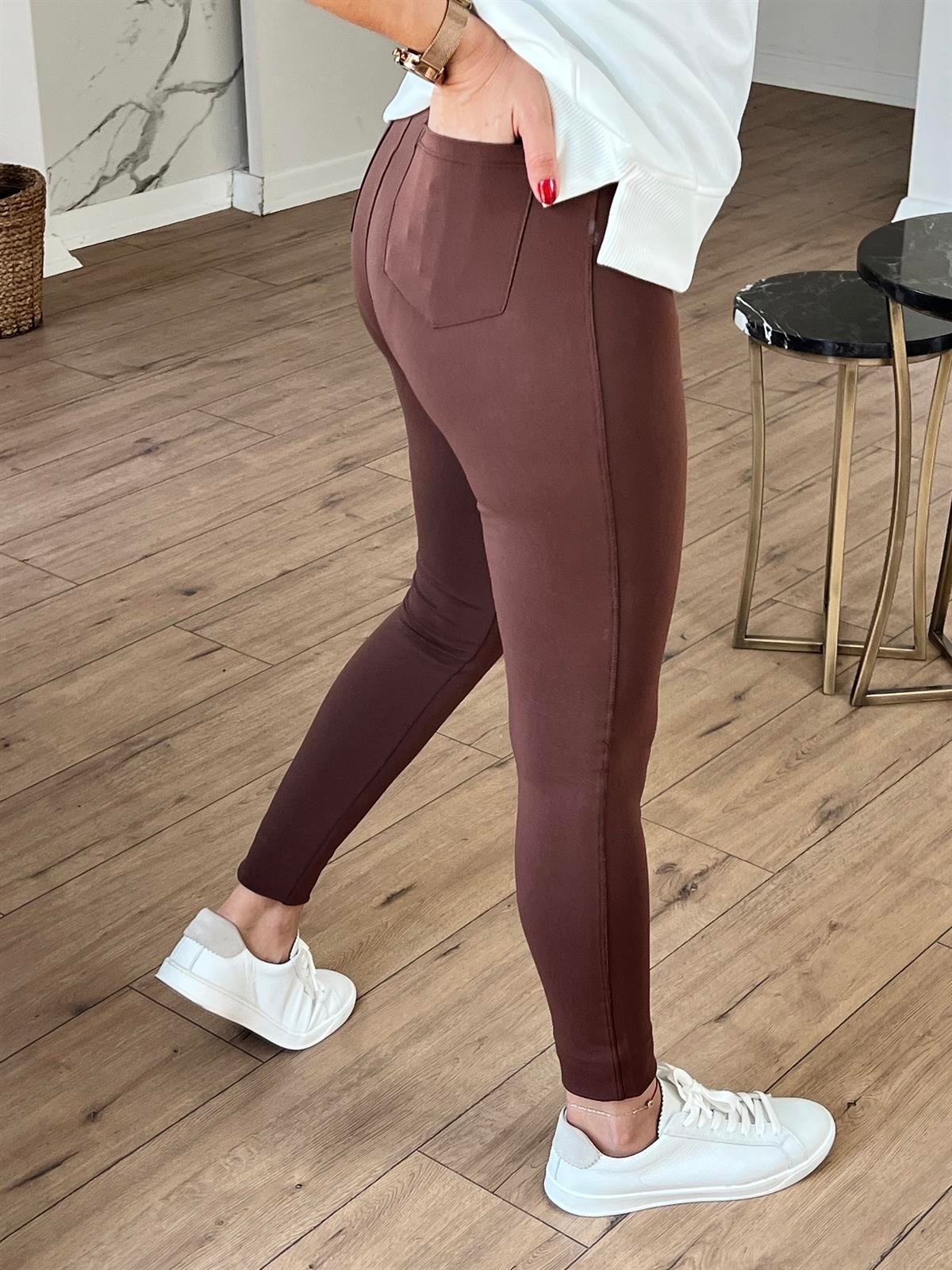 Single Button Leggings with Back Pockets Brown
