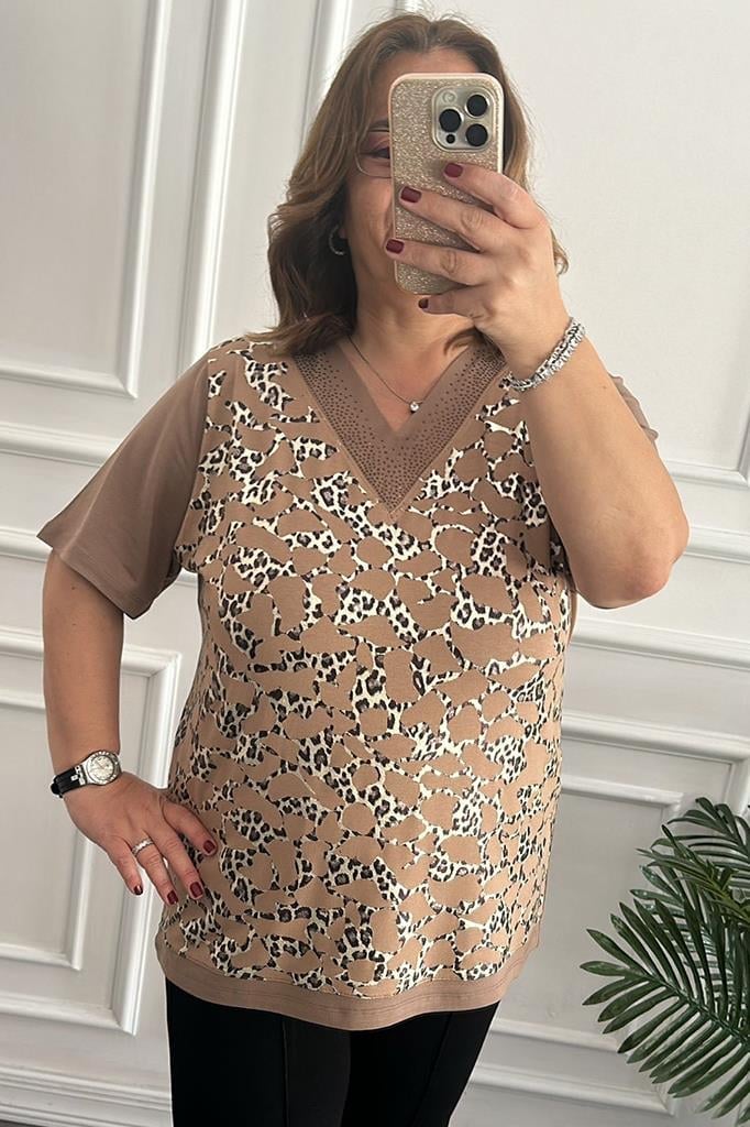 Büyük Beden V Yakalı Leopar Desenli Bej Bluz