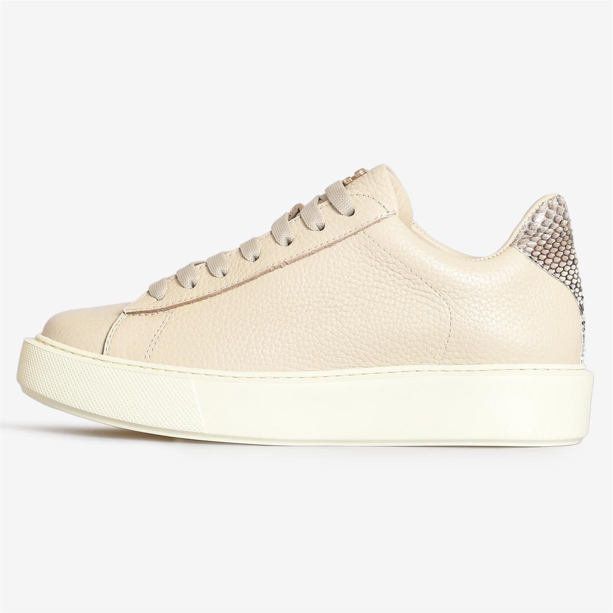 Bej Deri Yılan Desenli Kadın Sneakers