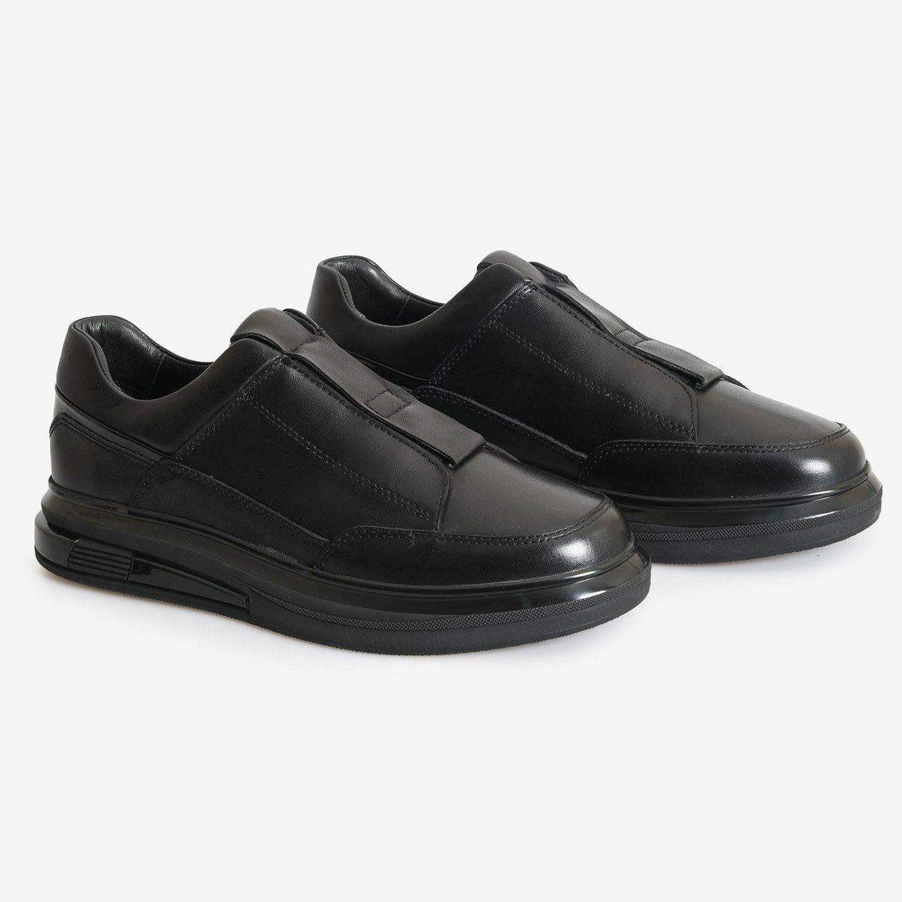 Siyah Deri Bağcıksız Erkek Sneaker