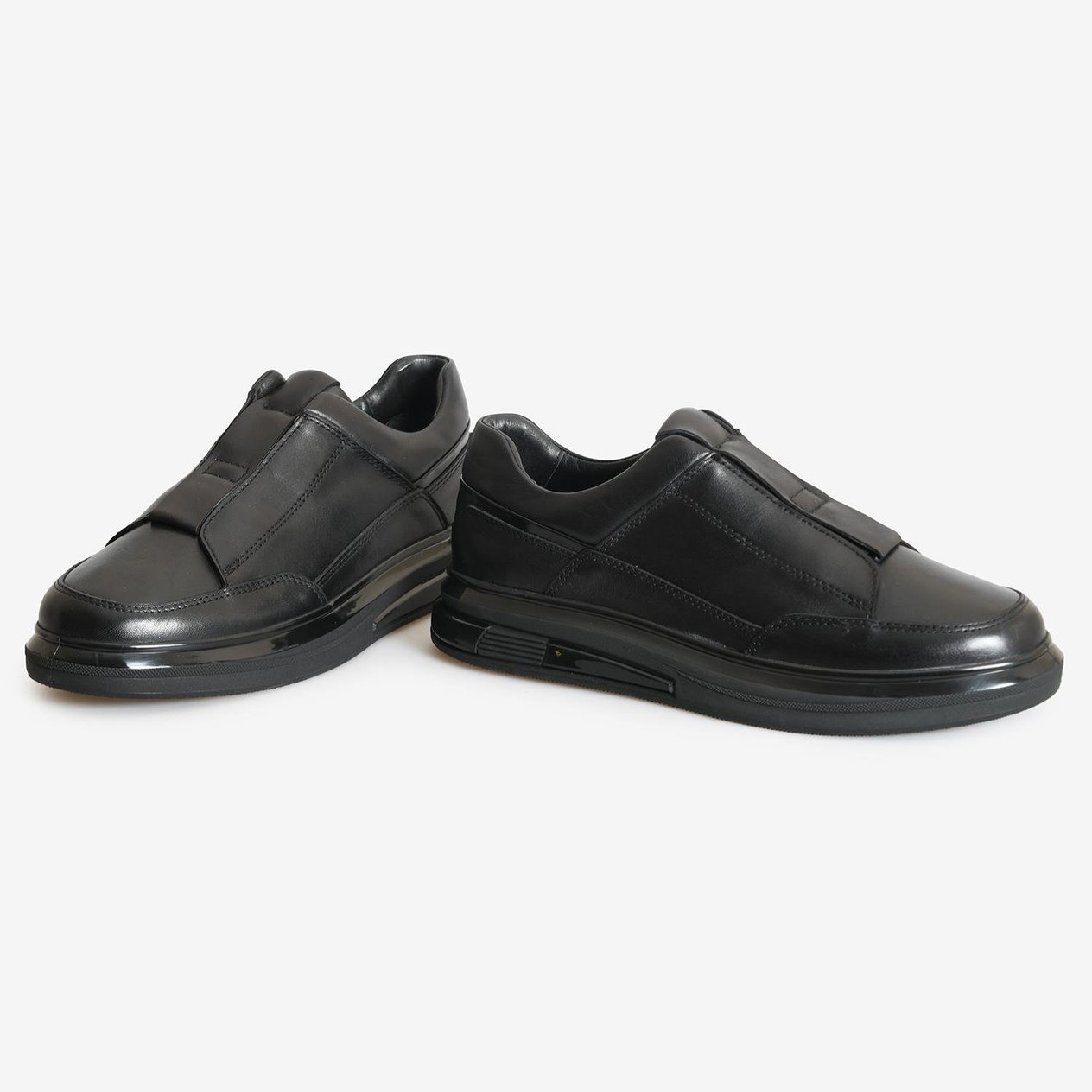 Siyah Deri Bağcıksız Erkek Sneaker