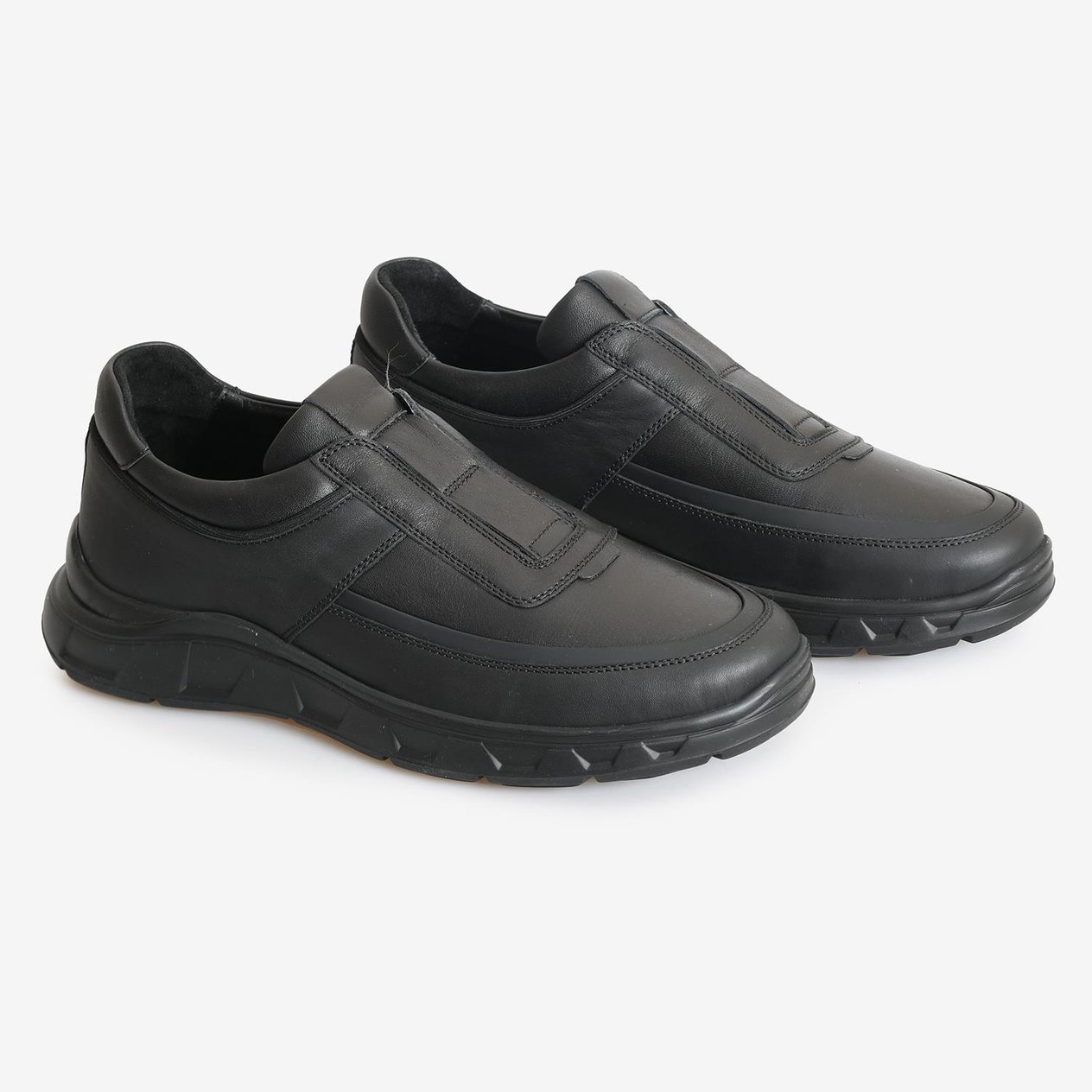 Siyah Deri Bağcıksız Erkek Sneaker