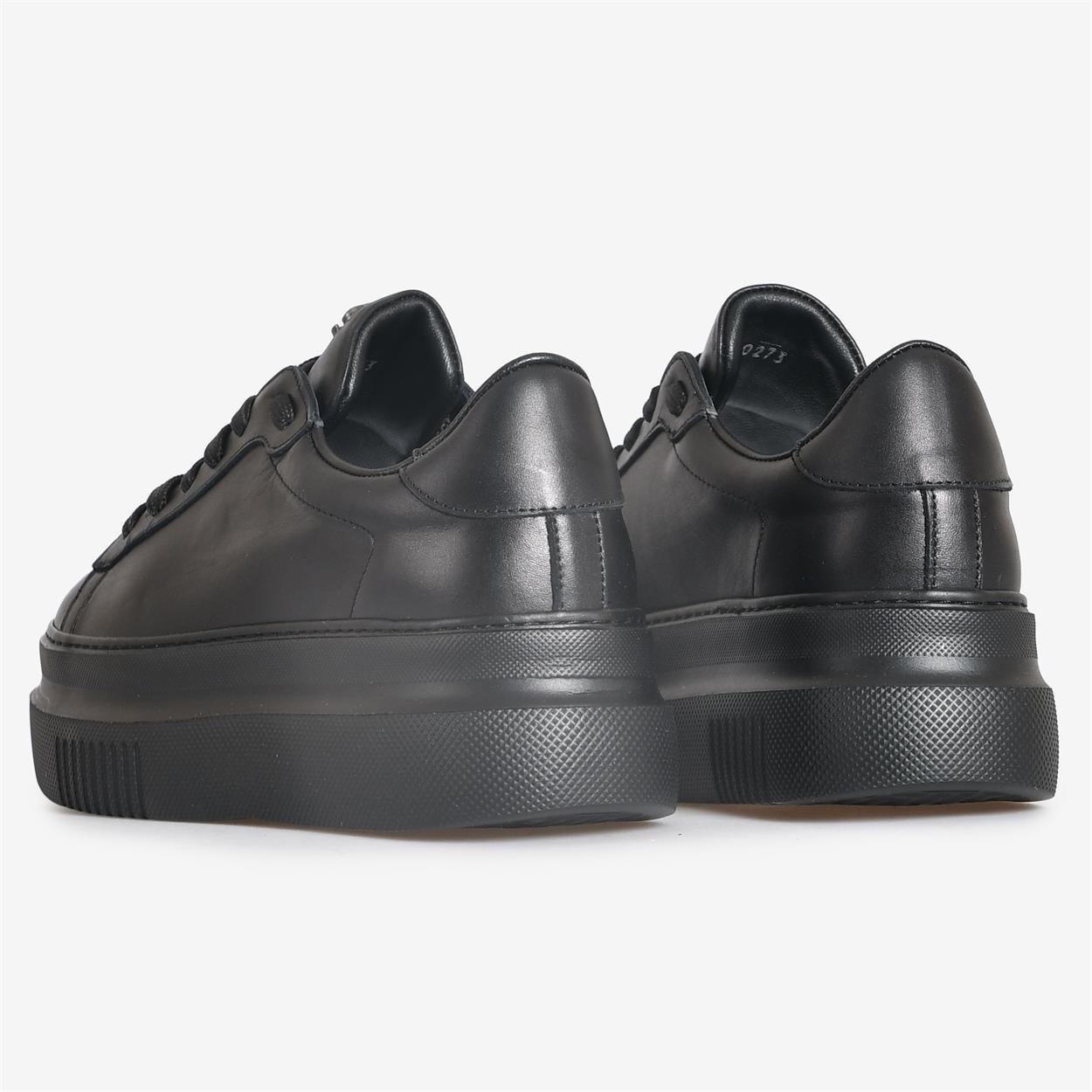 Siyah Deri Kadın Sneakers