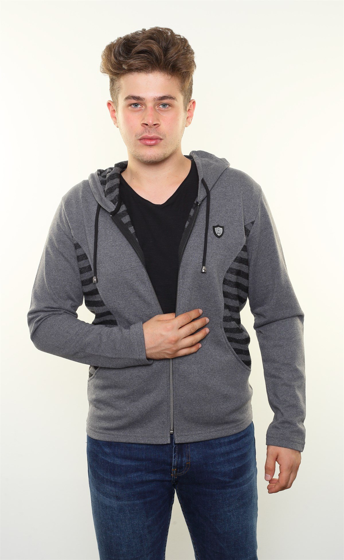 Kapşonlu Fermuarlı Sweatshirt 