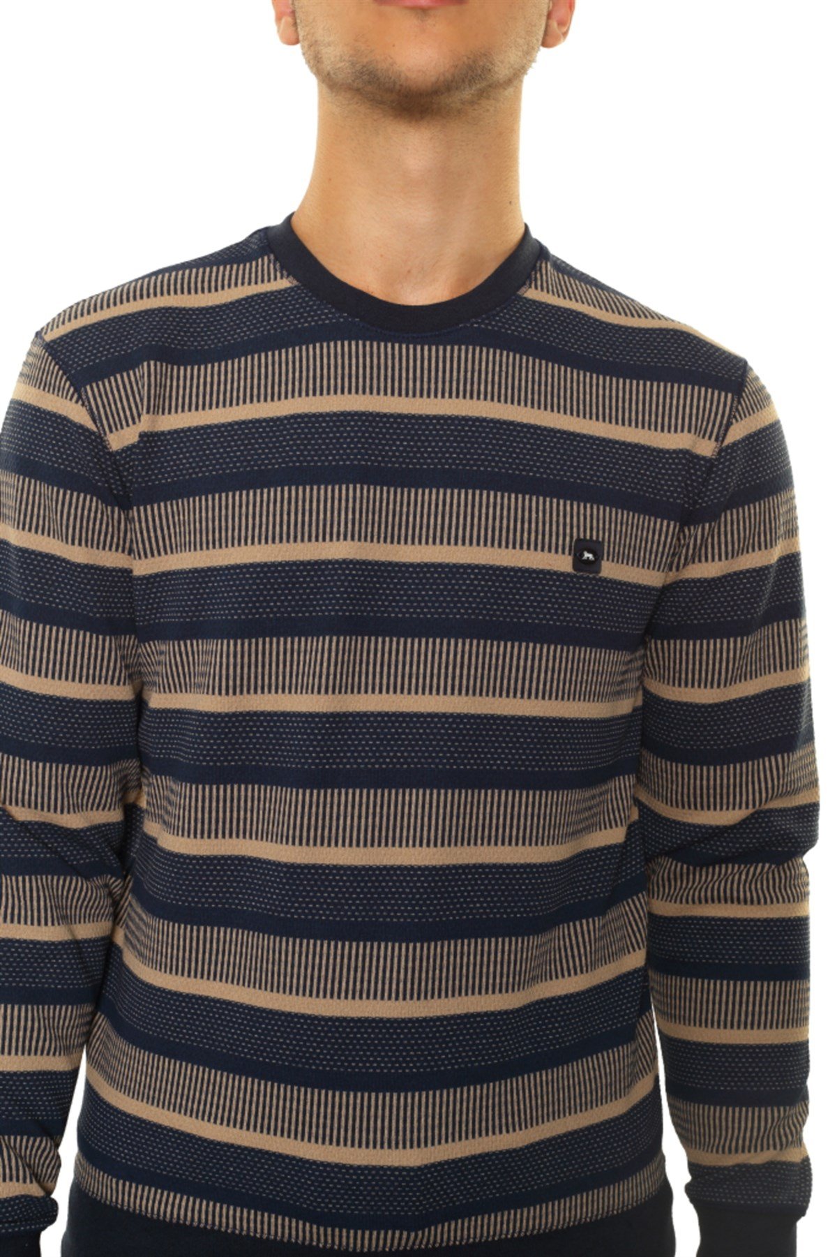 Yuvarlak Yaka Sweatshirt 