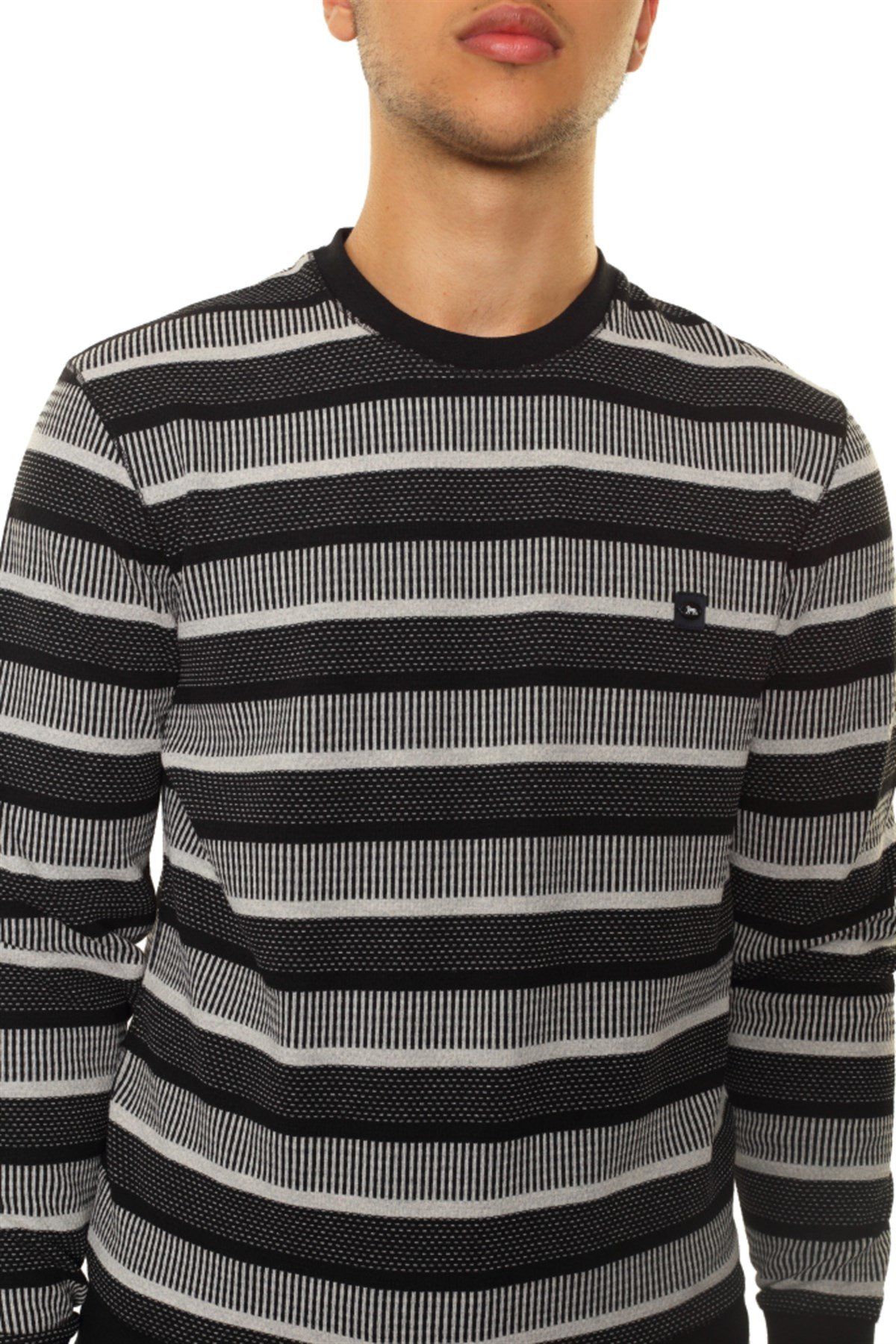 Yuvarlak Yaka Sweatshirt 