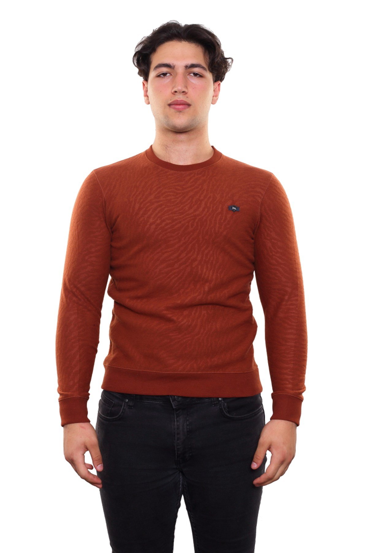 Yuvarlak Yaka Sweatshirt 