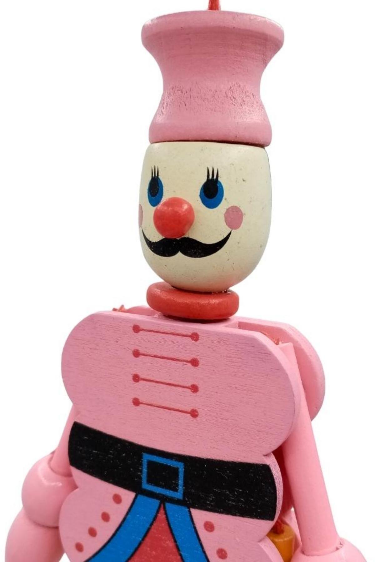 İtalyaDünyadan HediyelerDNY-HD100476Keskin Hediyelik Eşya Ve TekstilKurşun Asker Kukla Pembe Çek Bırak İpli Hareketli 20cm