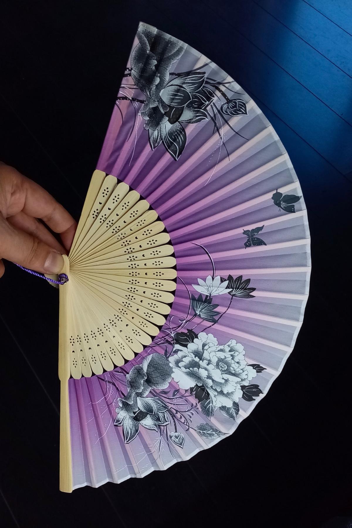 JaponyaDünyadan HediyelerDNY-HD100688Keskin Hediyelik Eşya Ve TekstilJapon Bambu Kumaş Yelpaze Çanta Boy Stant Hediyeli No.6