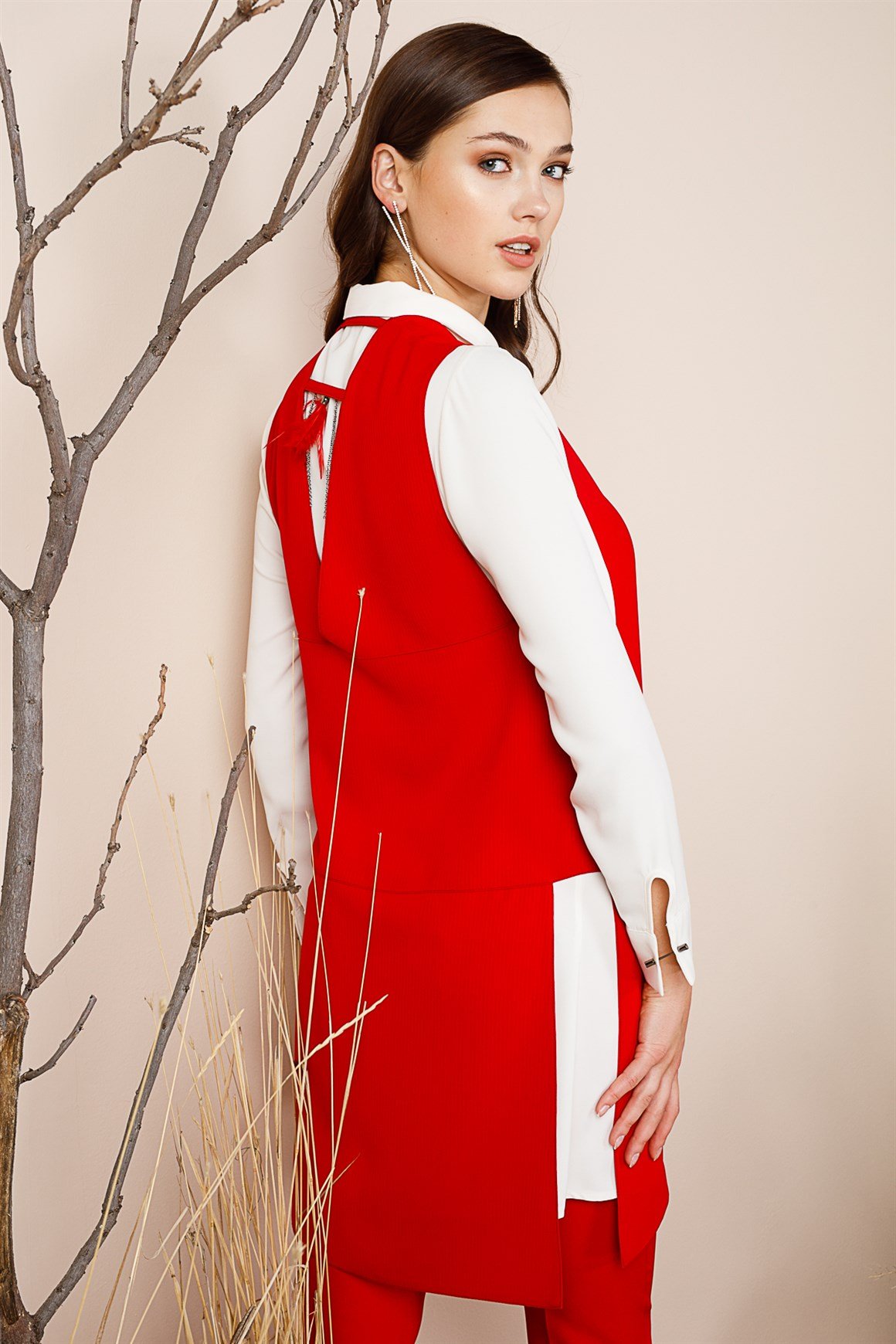 Red - Cuff and Back Detailed Suit with Vest