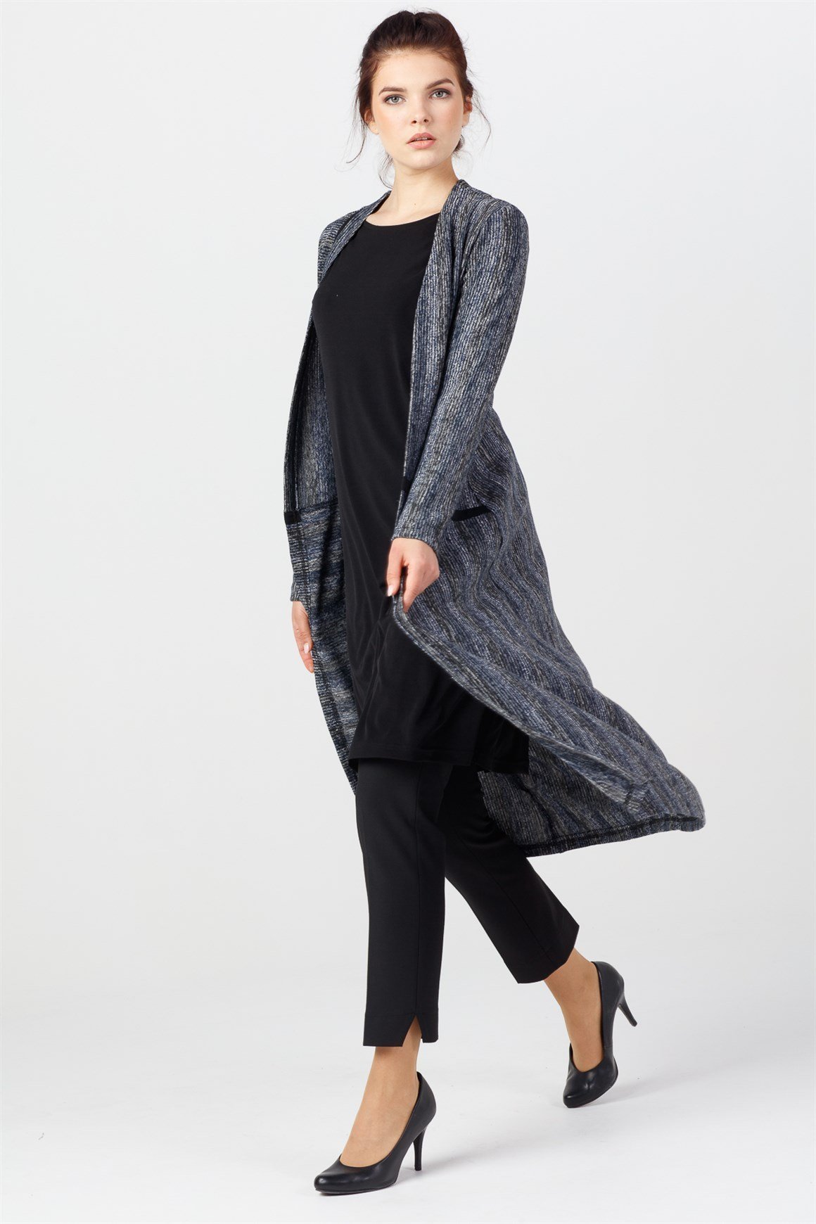 Original - Knitted Suit With Cardigan