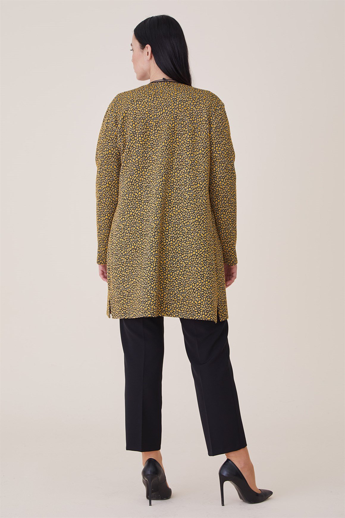 Saffron - 2-Piece Silvery Patterned Blouse Suit