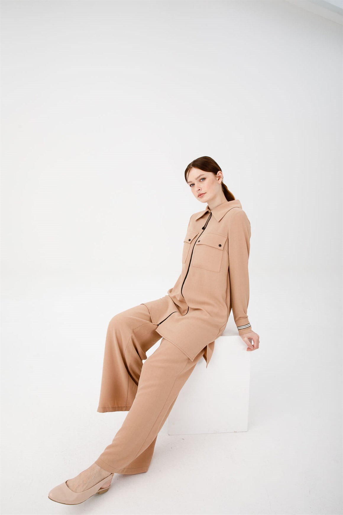 Yakası Büyük Önü Cepli Fermuarlı Tunık Pant Takım  Camel